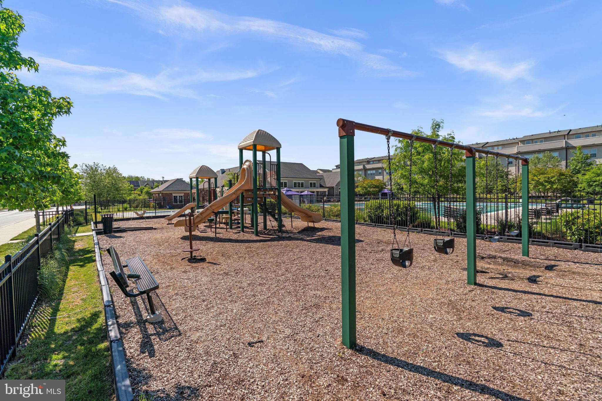 PARKSIDE - Residential