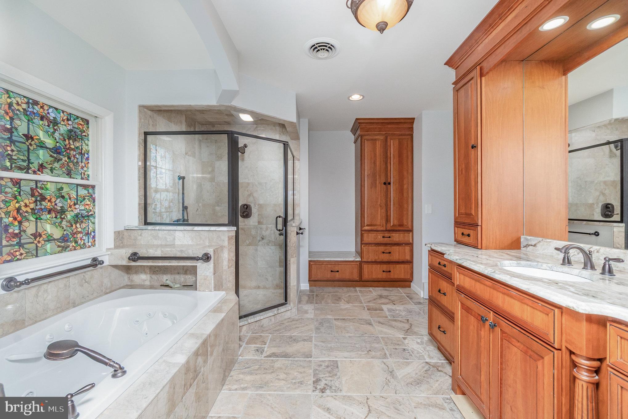 LEESWOOD - Residential