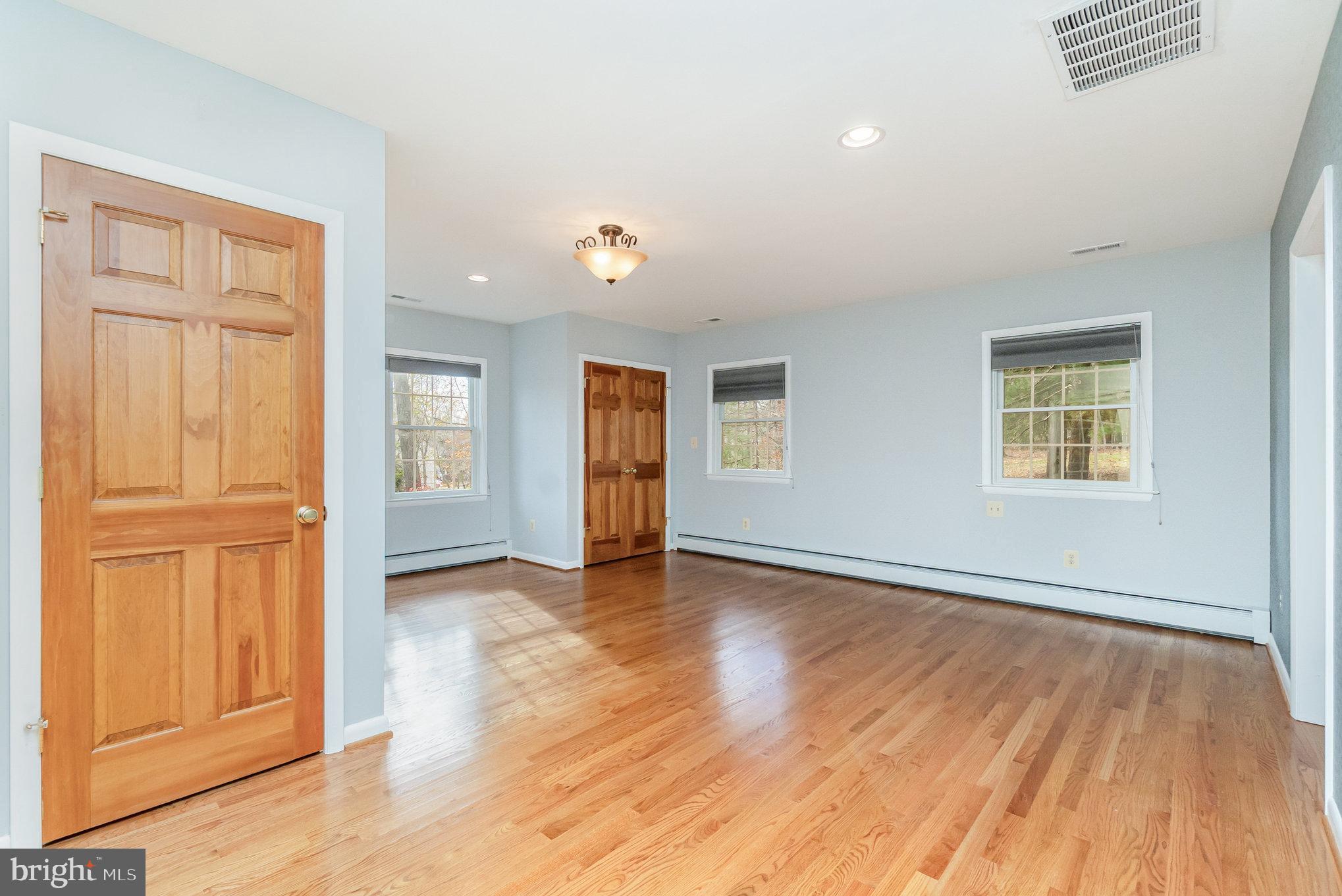 LEESWOOD - Residential