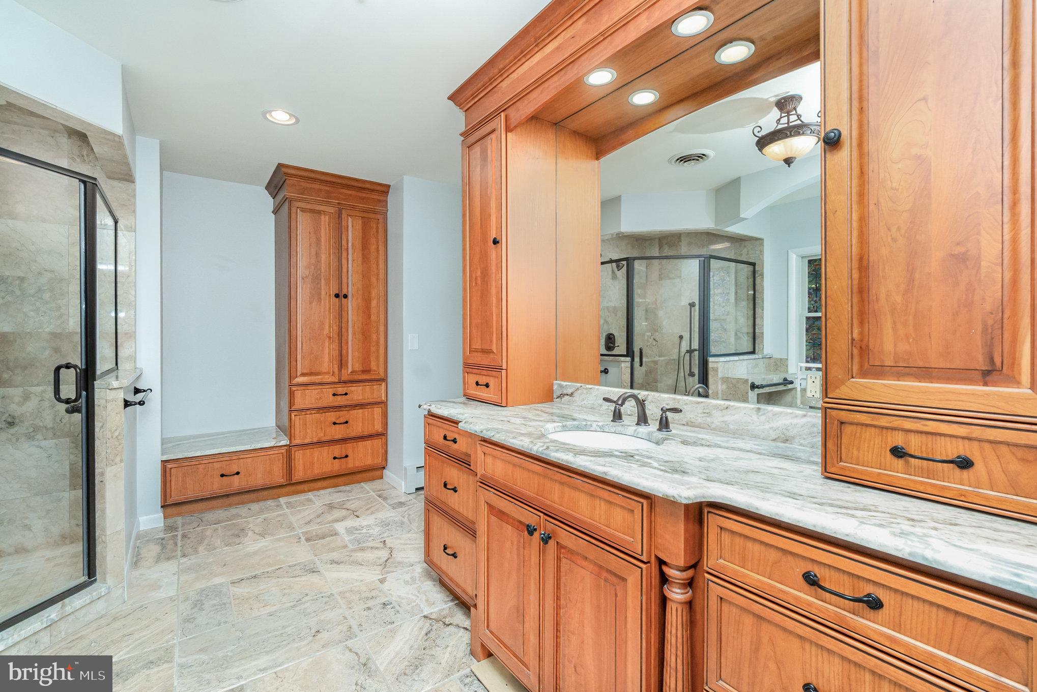 LEESWOOD - Residential