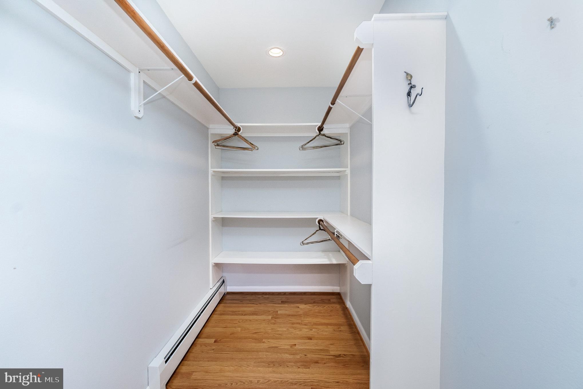 LEESWOOD - Residential