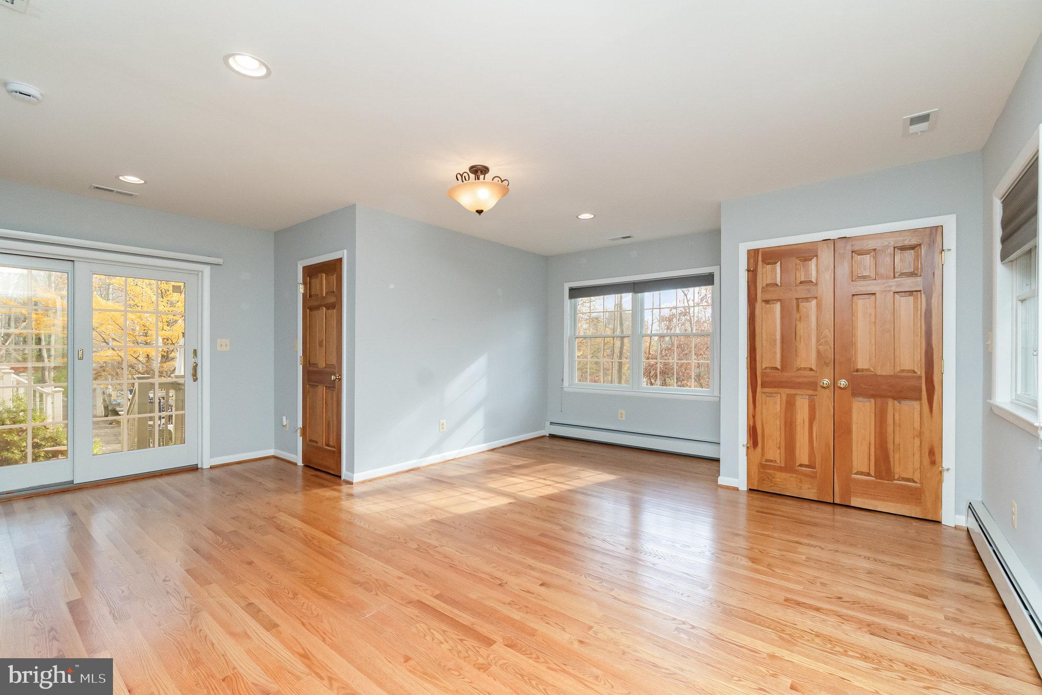 LEESWOOD - Residential