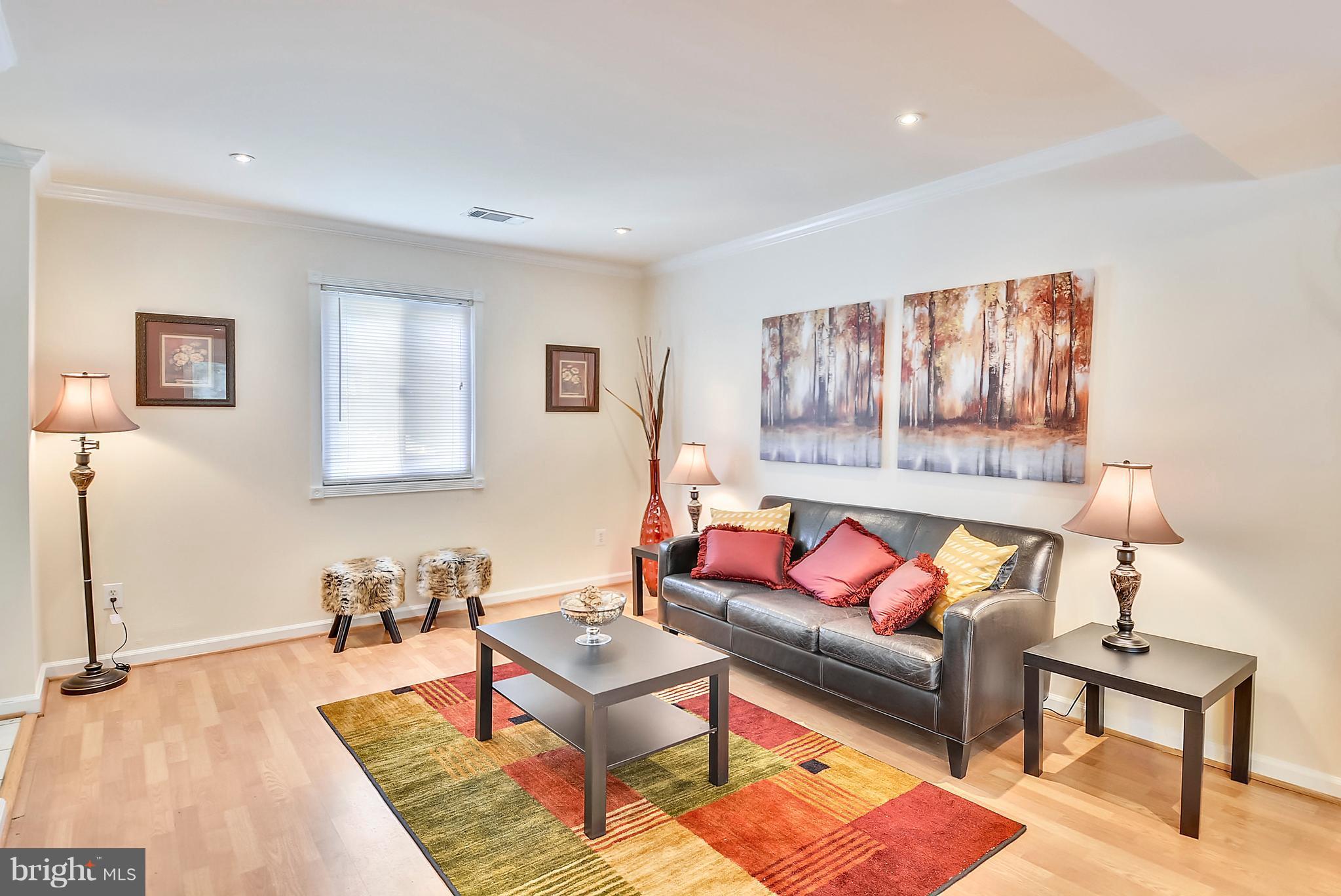 LAKE BRADDOCK - Residential