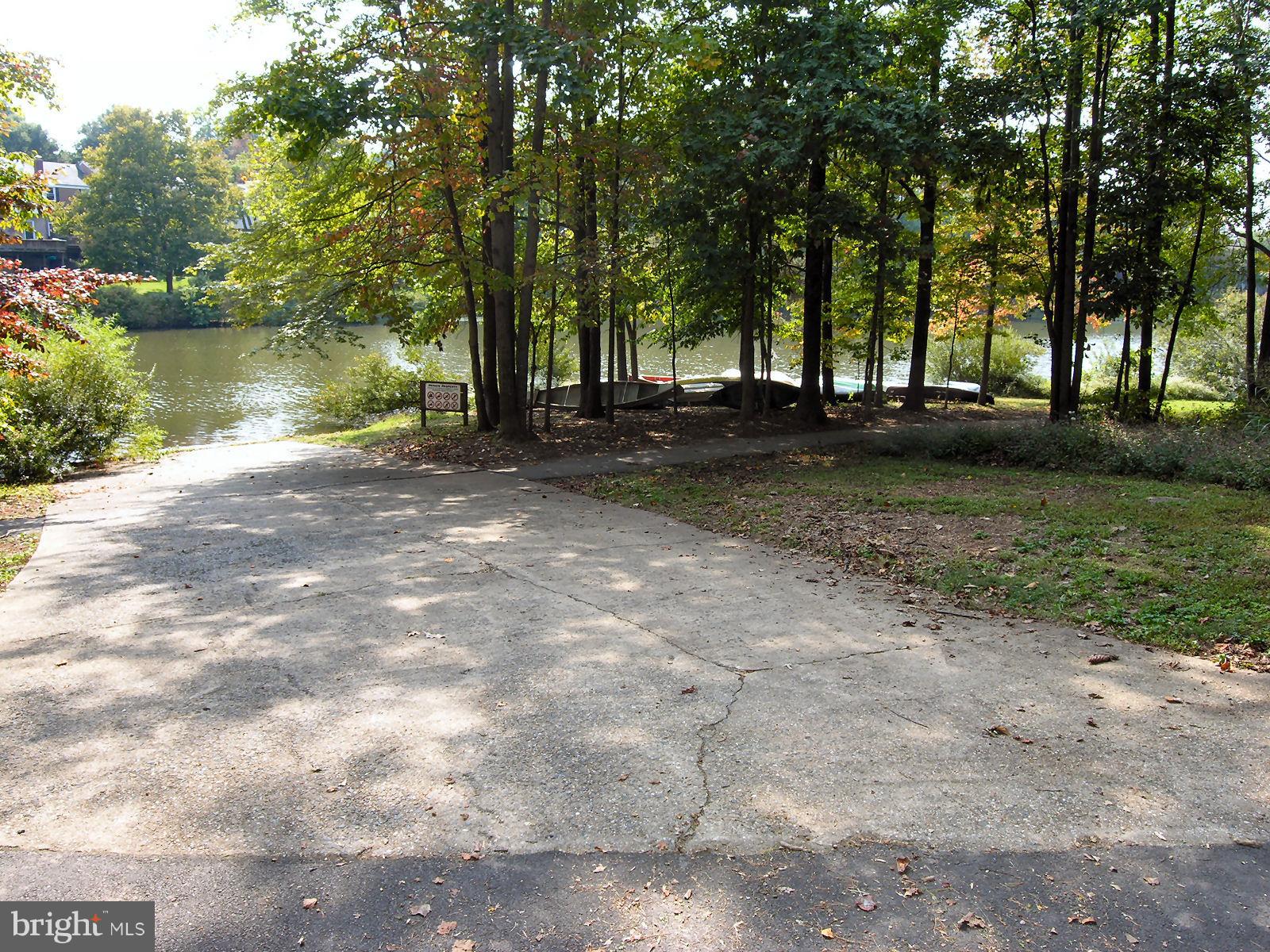 LAKE BRADDOCK - Residential