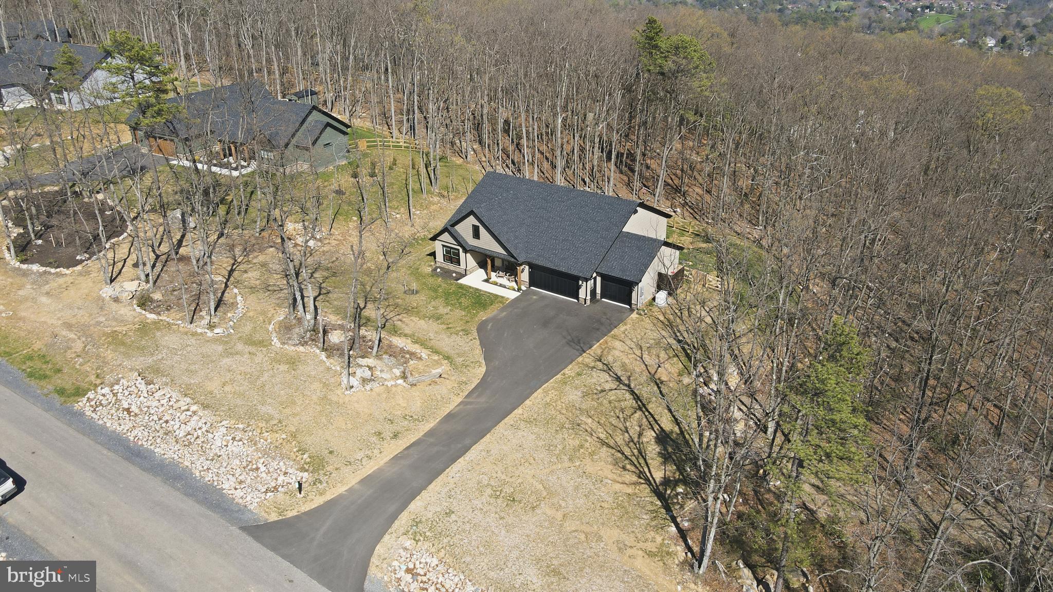 THE WOODS - Residential