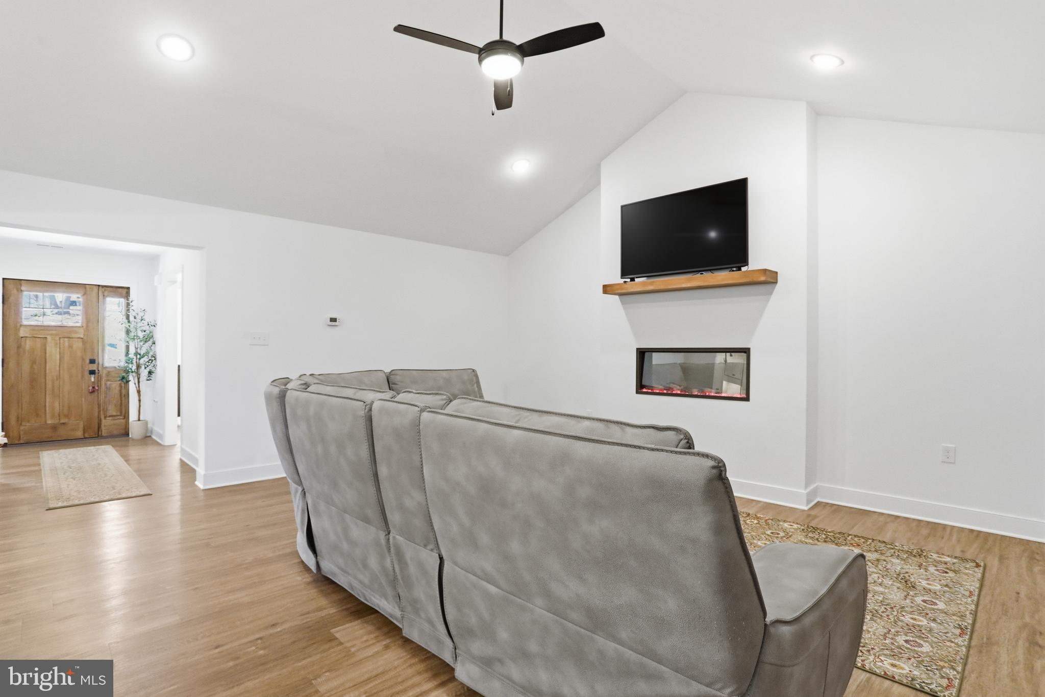 THE WOODS - Residential