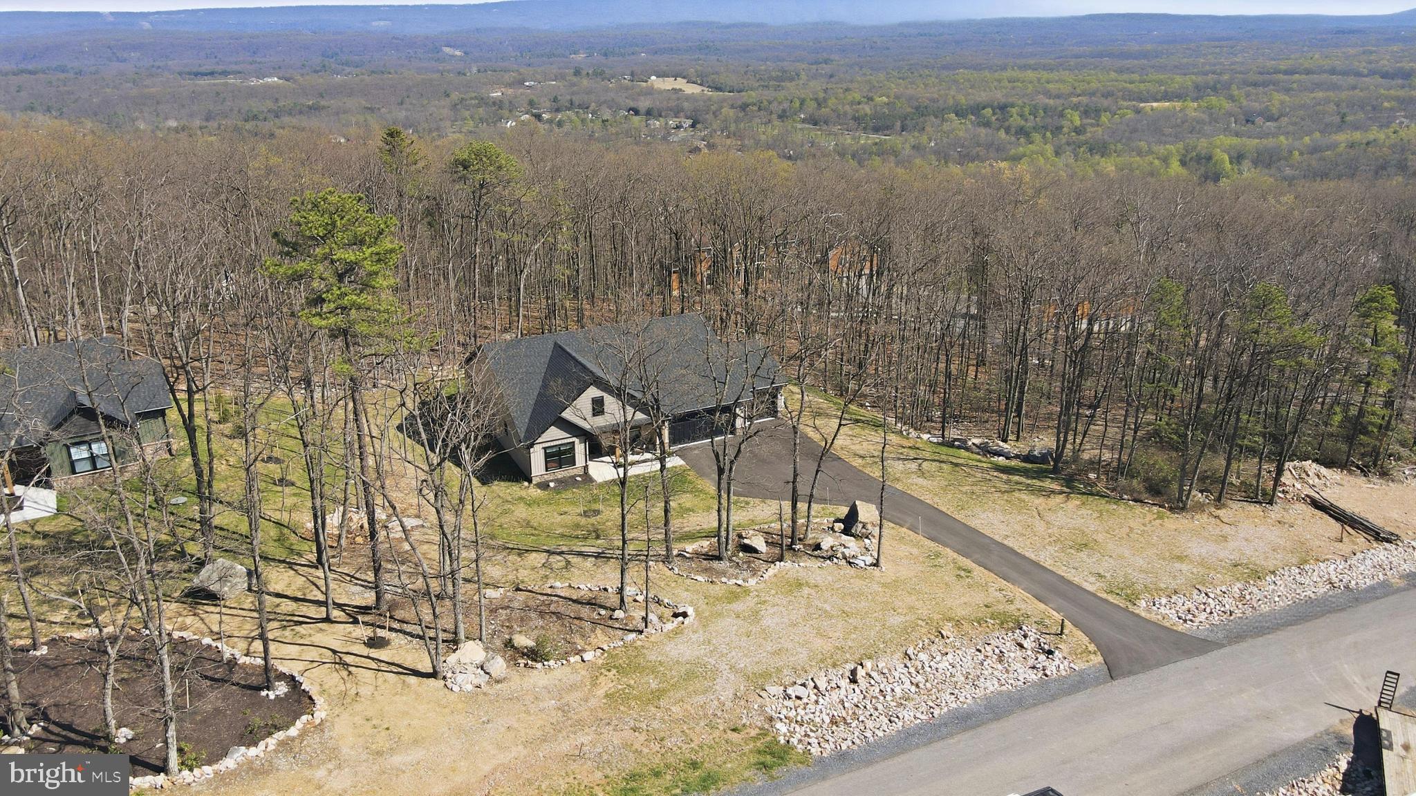 THE WOODS - Residential