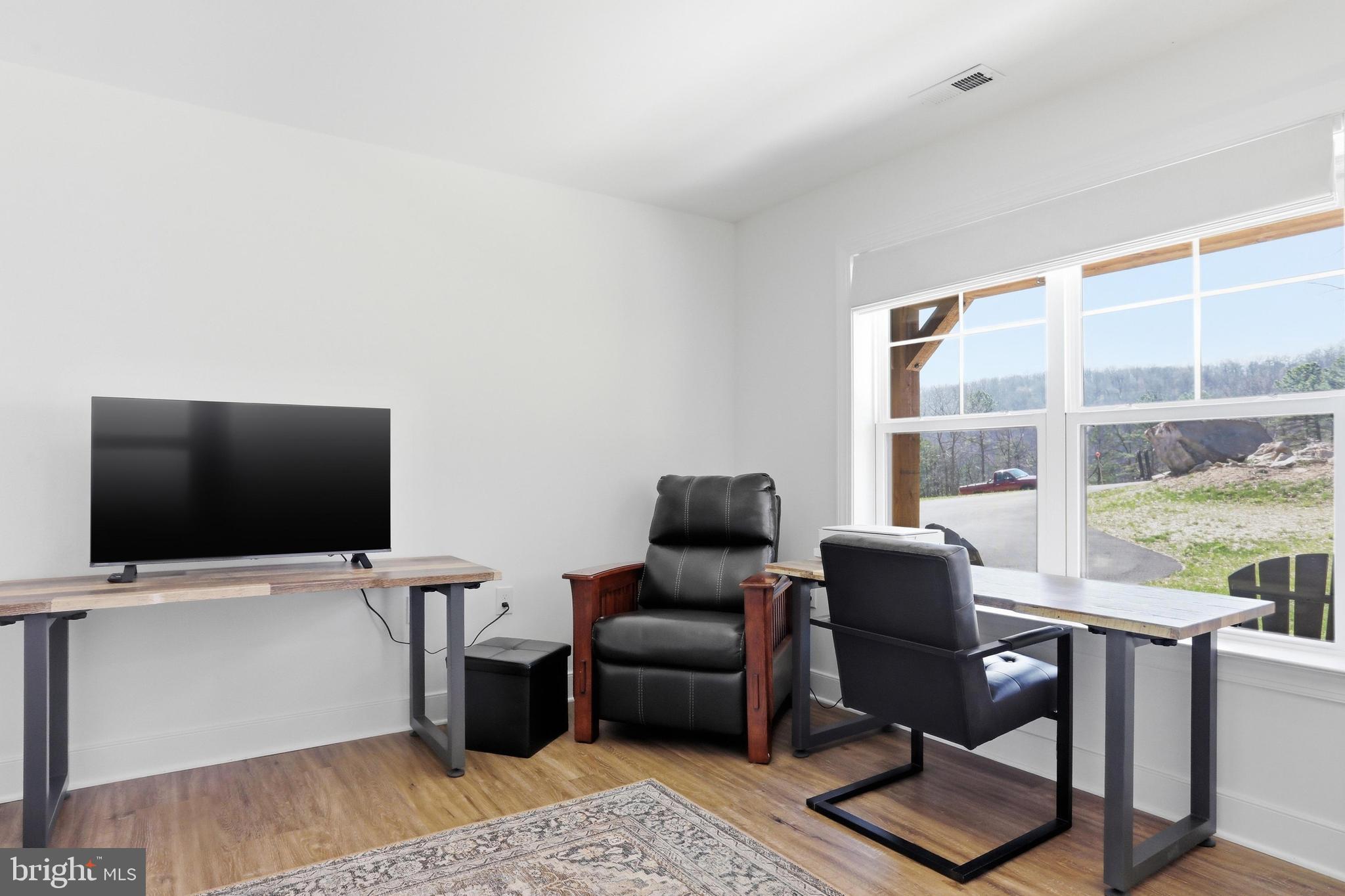 THE WOODS - Residential