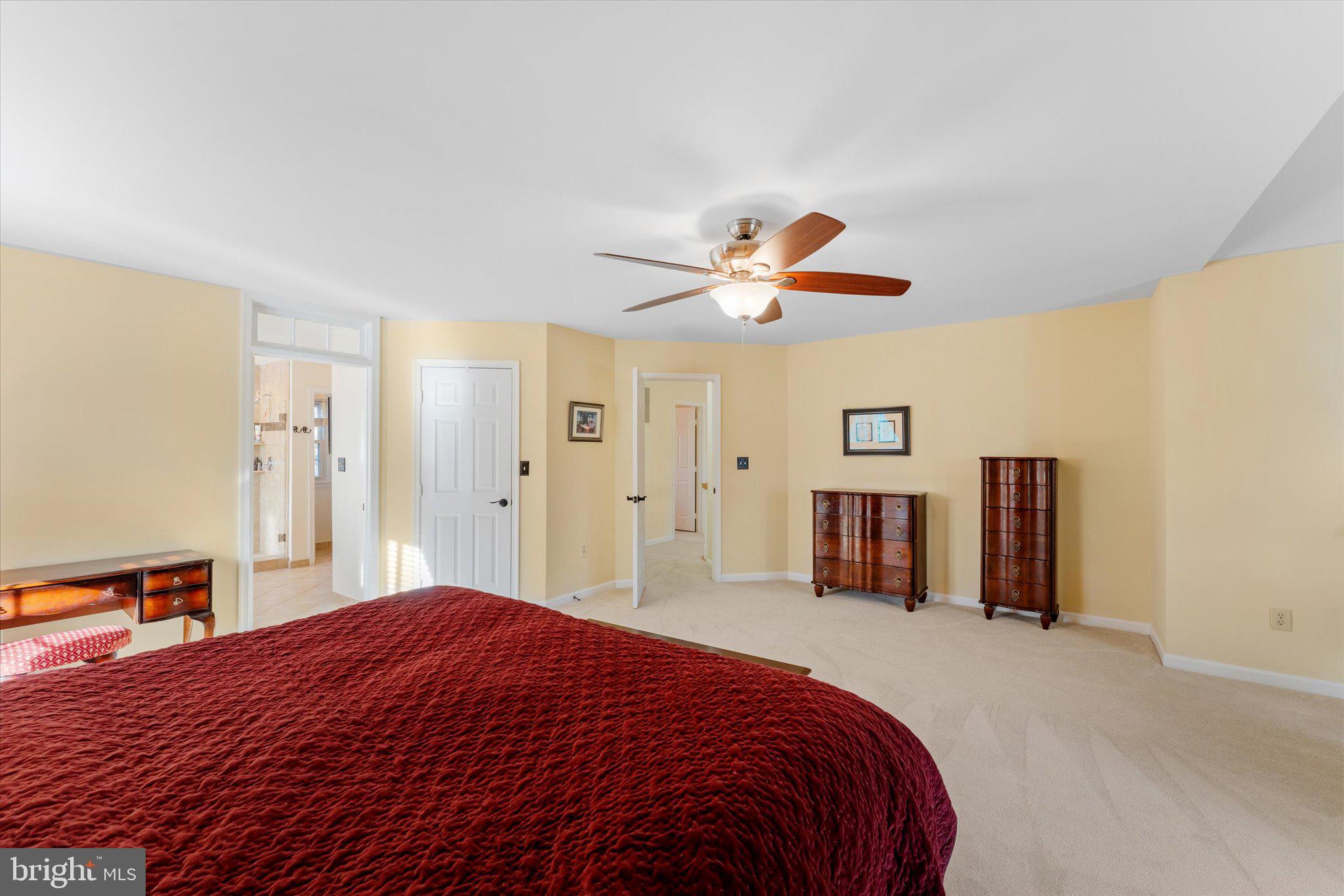 ASHBURN VILLAGE - Residential