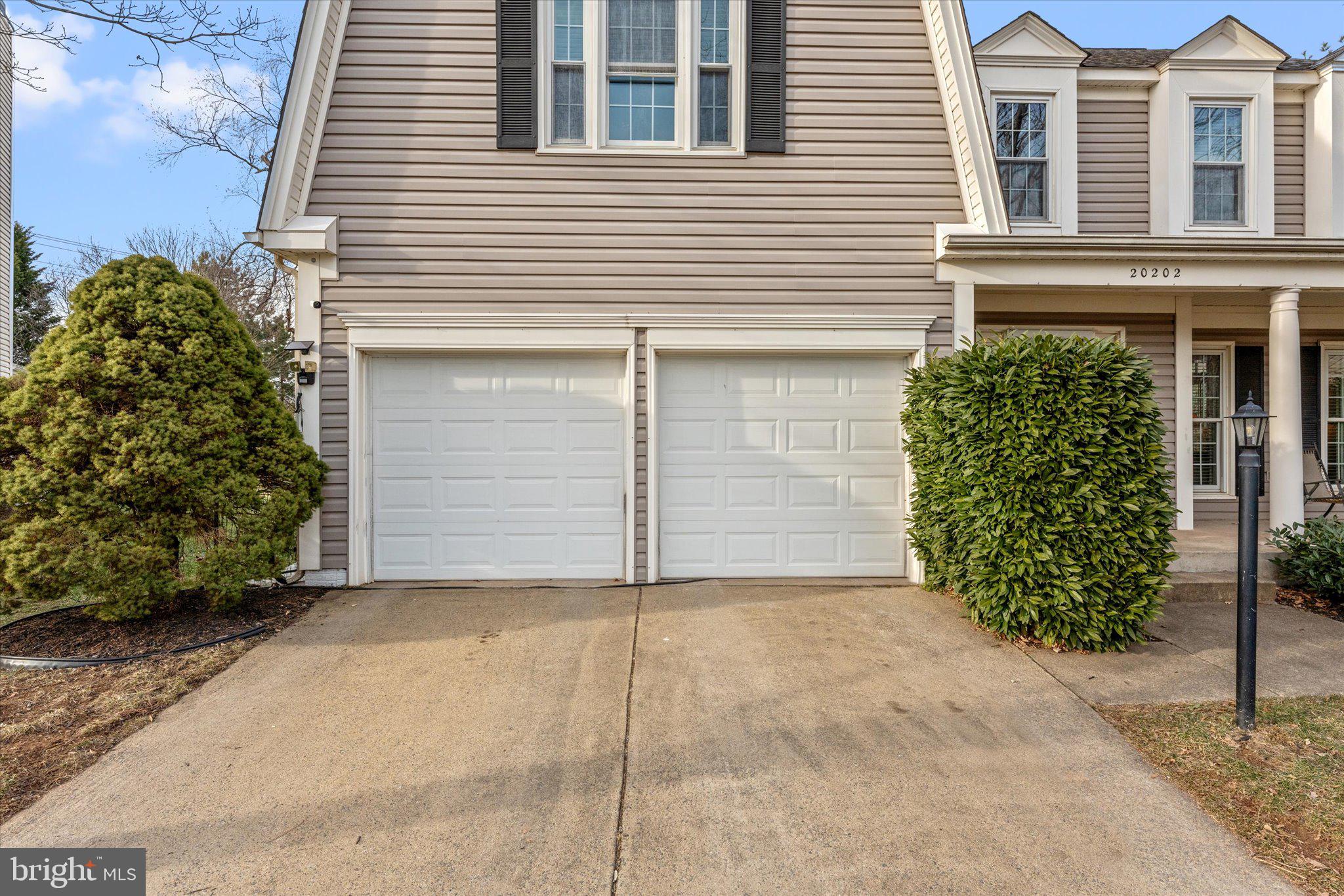 ASHBURN VILLAGE - Residential