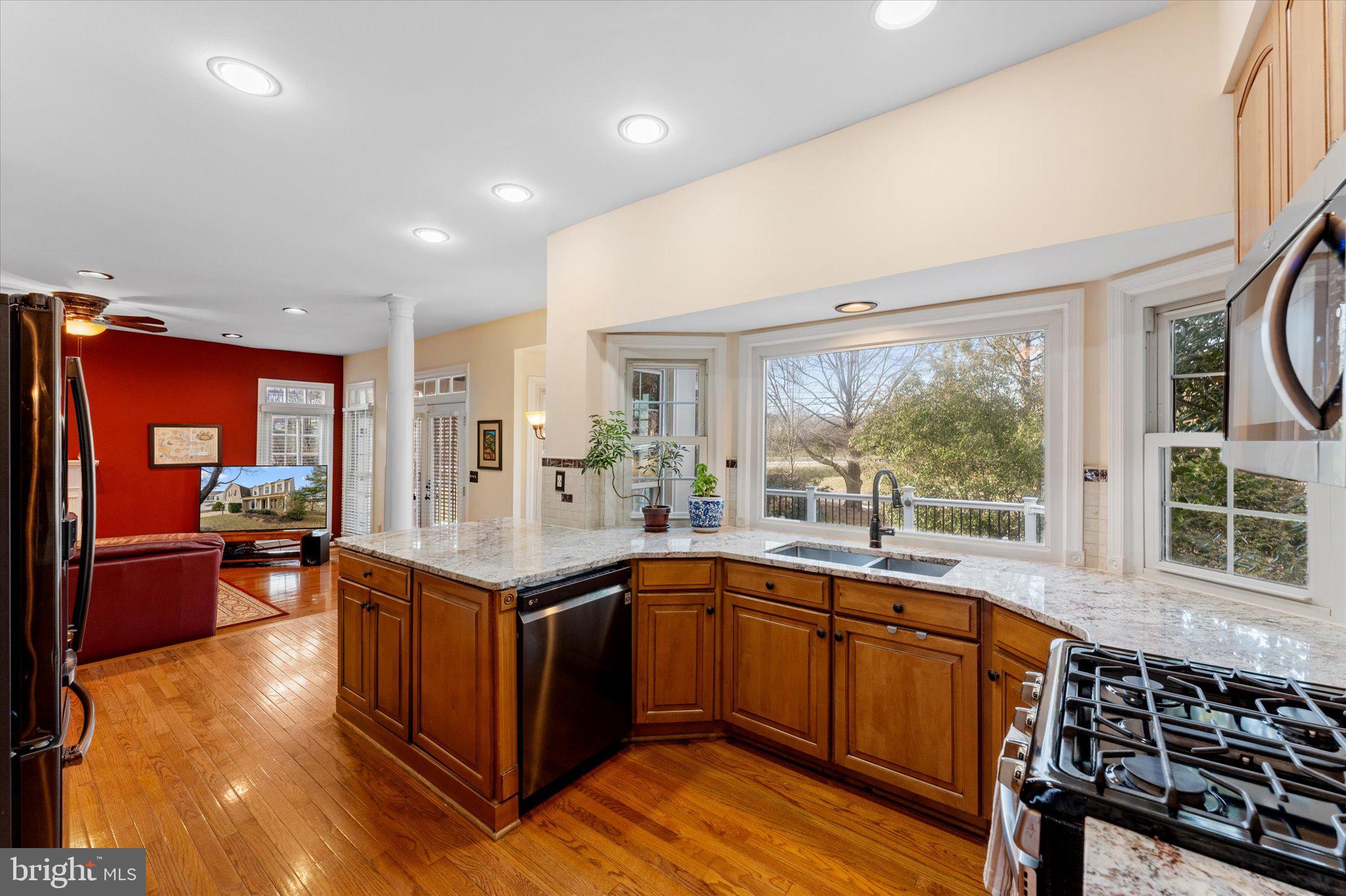 ASHBURN VILLAGE - Residential