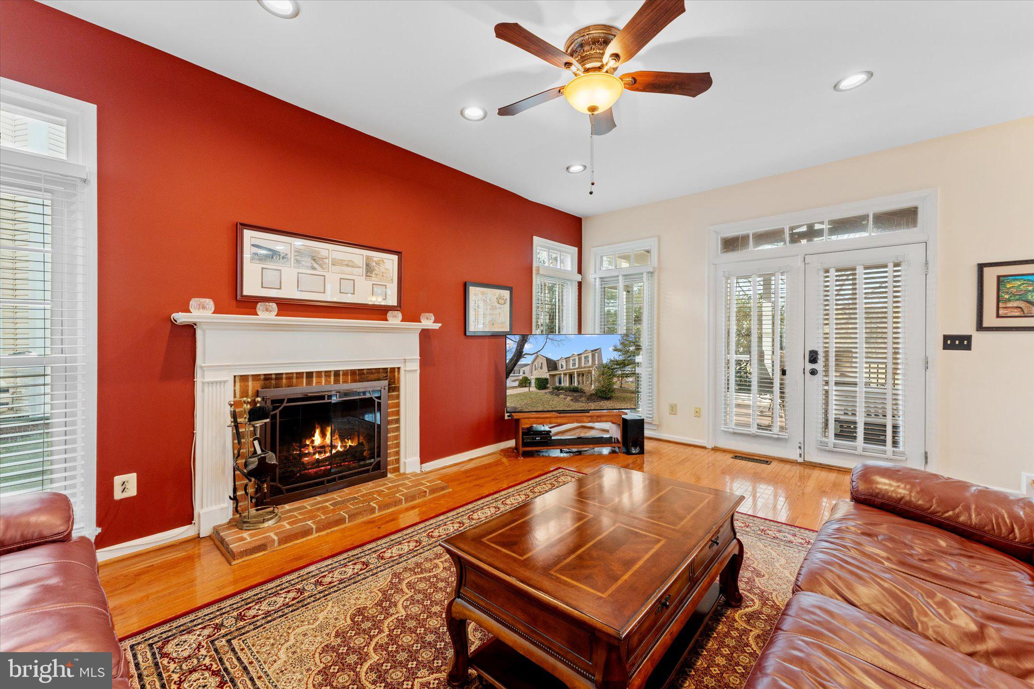 ASHBURN VILLAGE - Residential