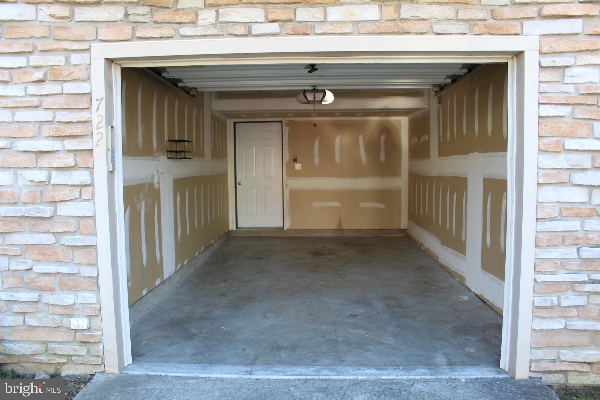 NORRISTOWN - Residential