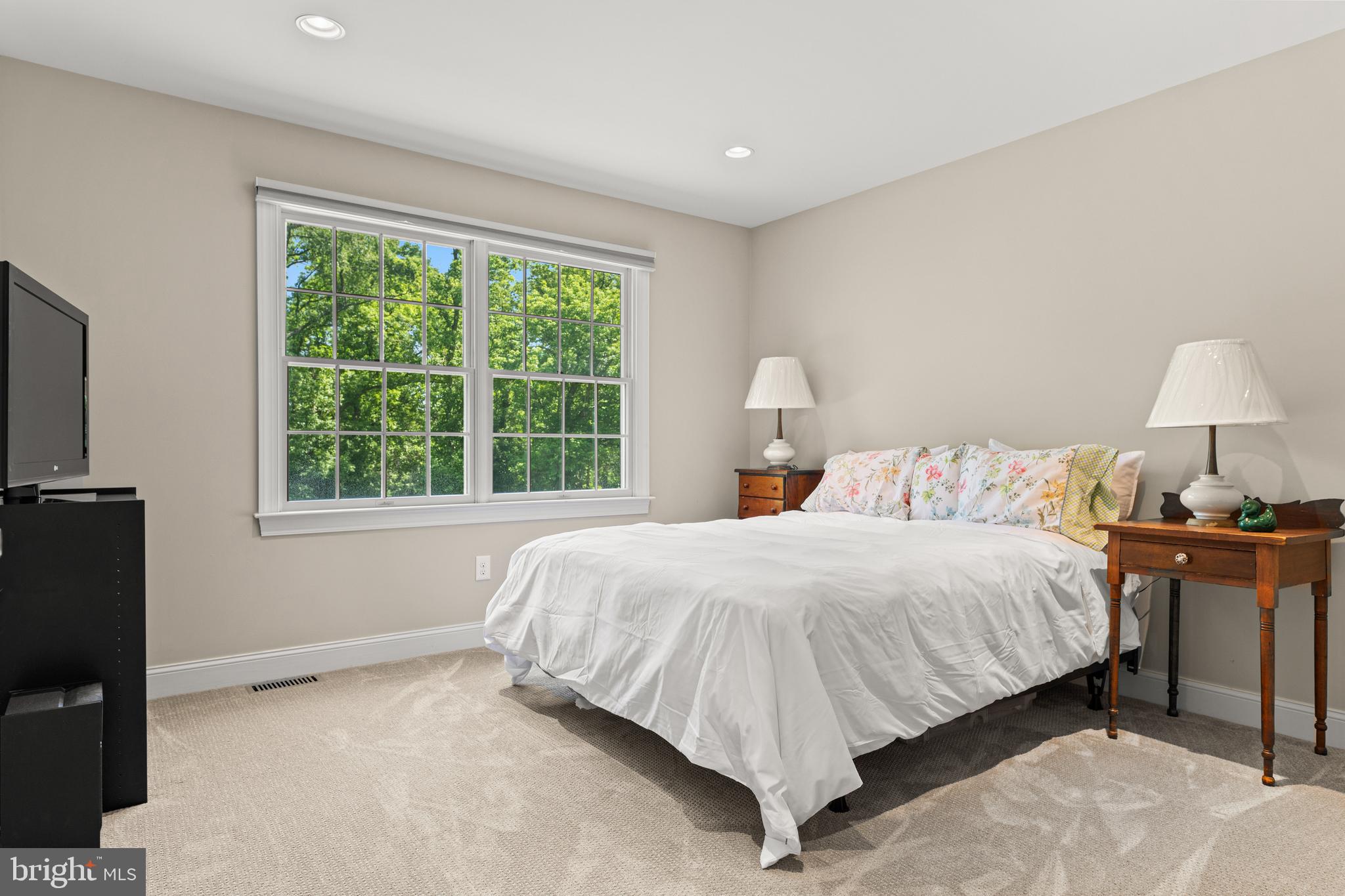 LAFAYETTE HILL - Residential