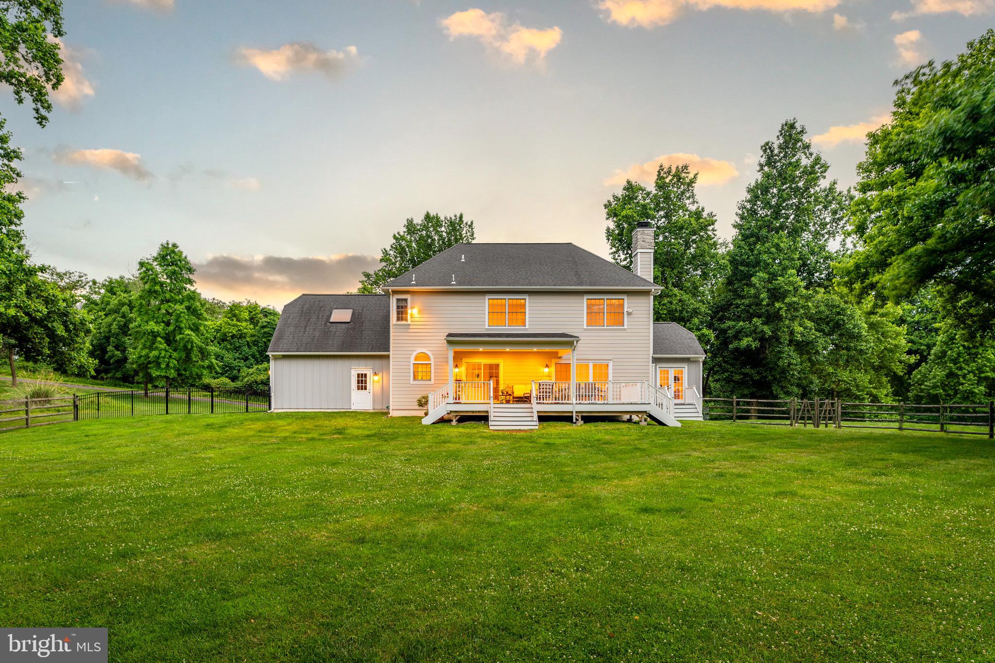 LAFAYETTE HILL - Residential