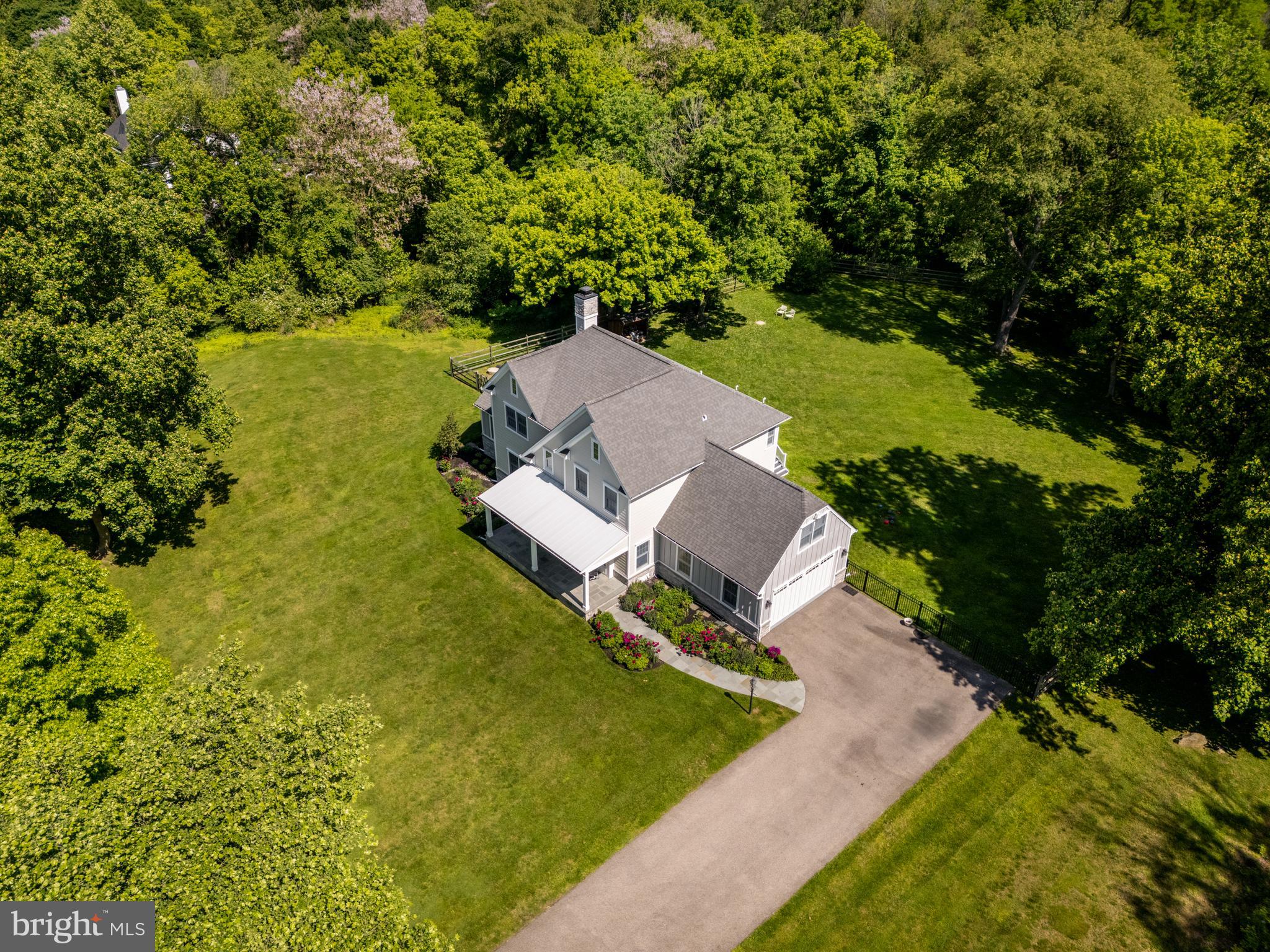 LAFAYETTE HILL - Residential