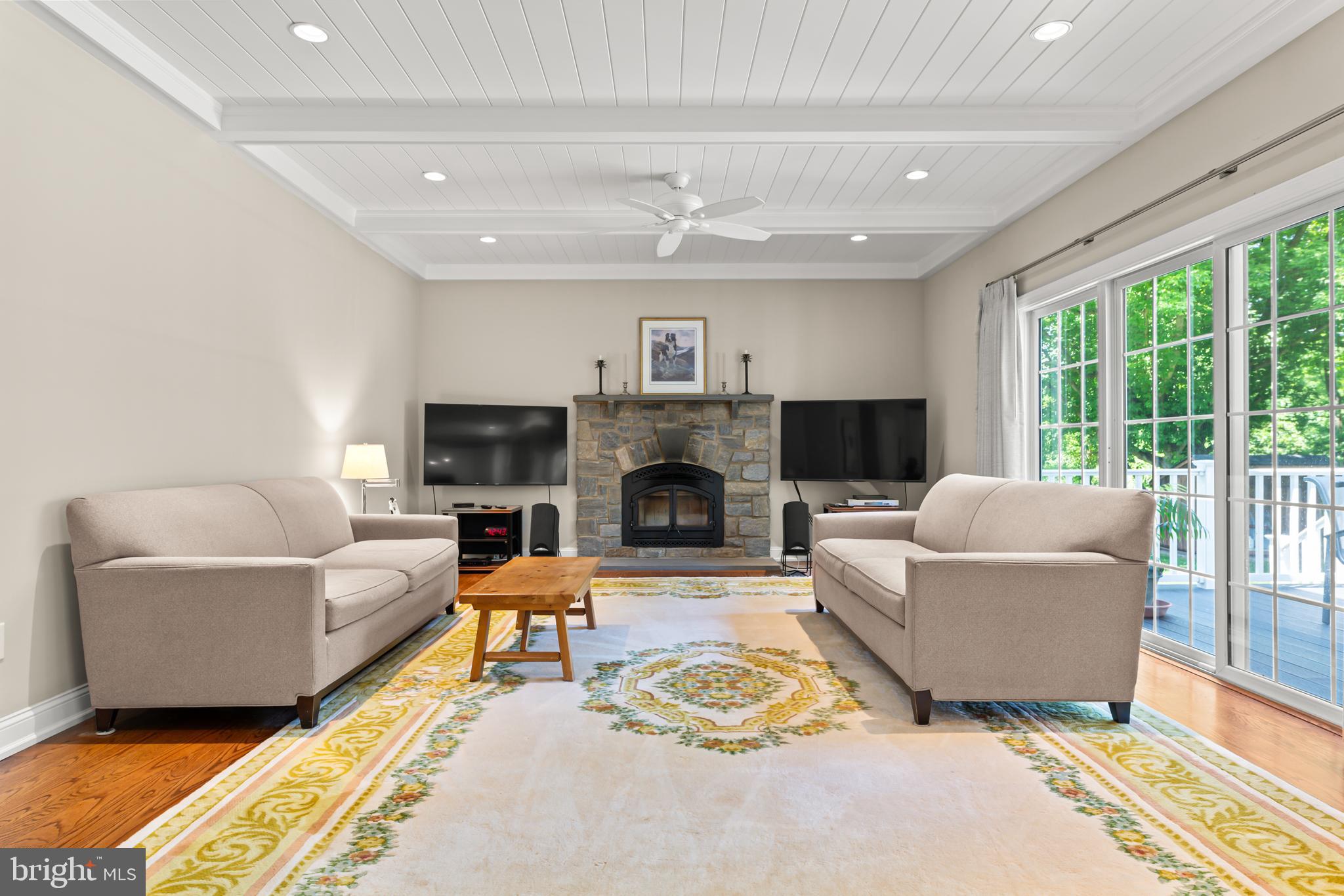 LAFAYETTE HILL - Residential