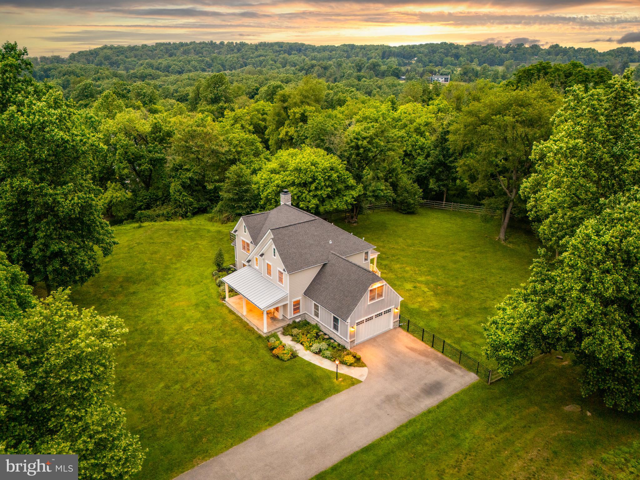 LAFAYETTE HILL - Residential