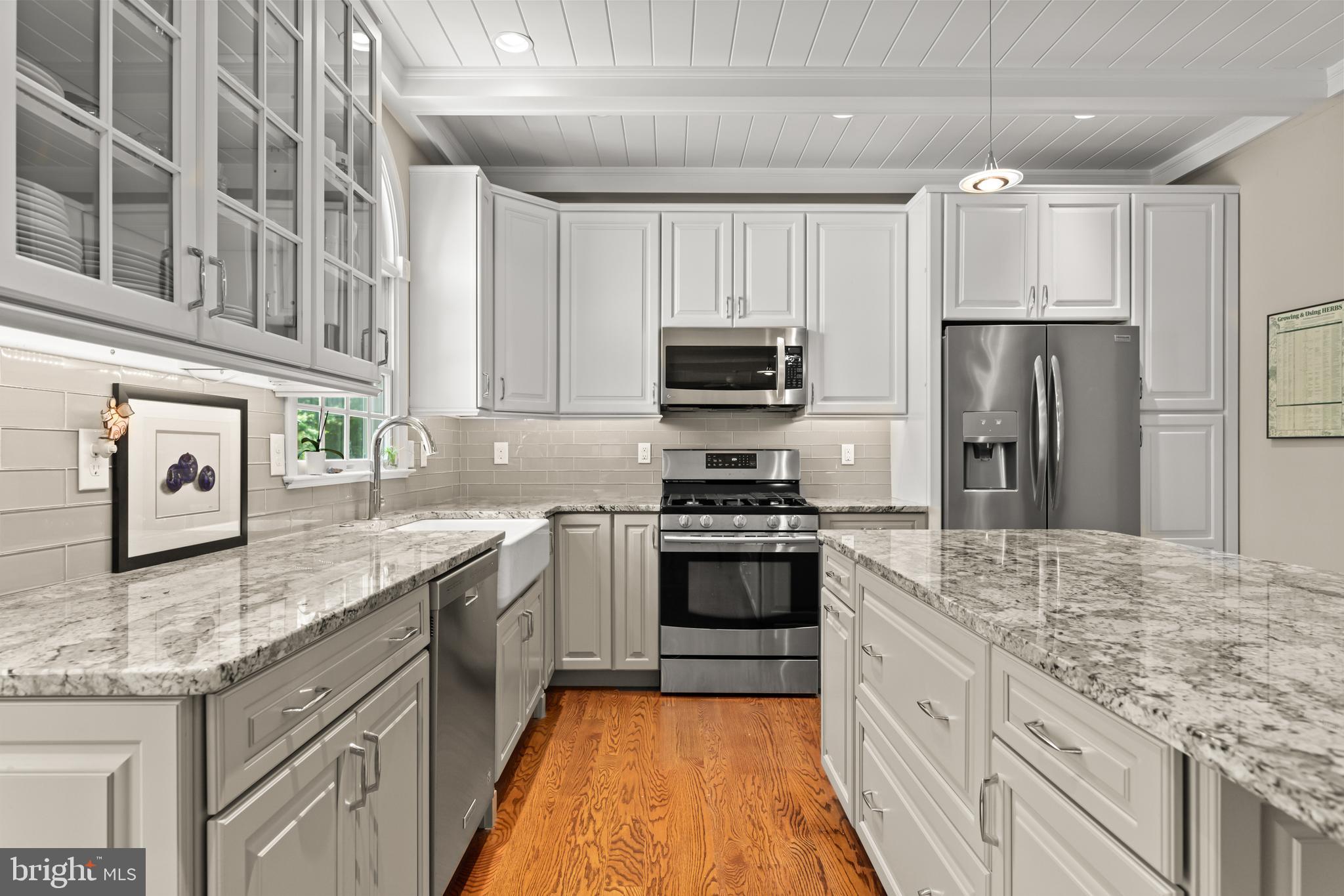 LAFAYETTE HILL - Residential