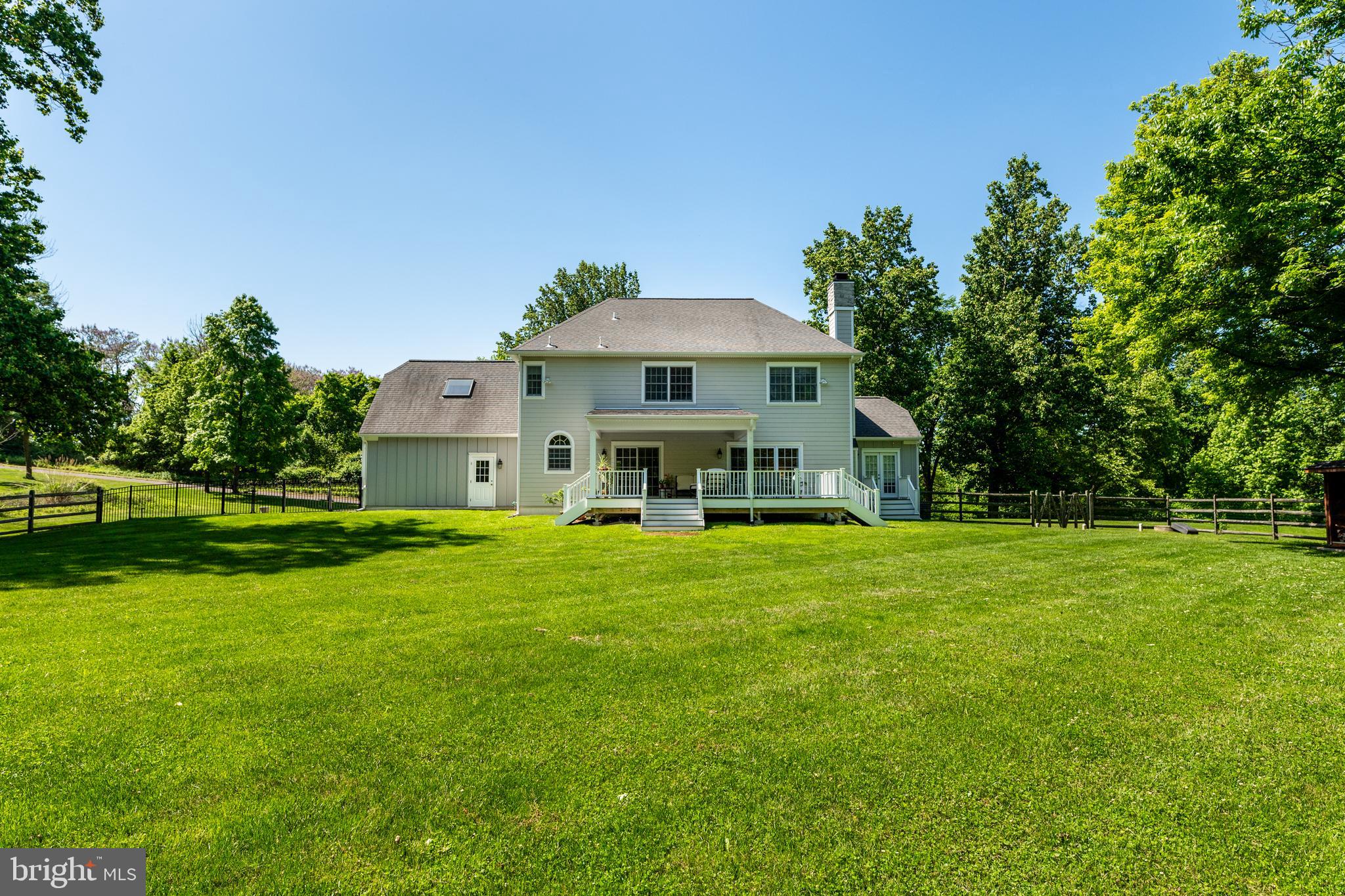 LAFAYETTE HILL - Residential