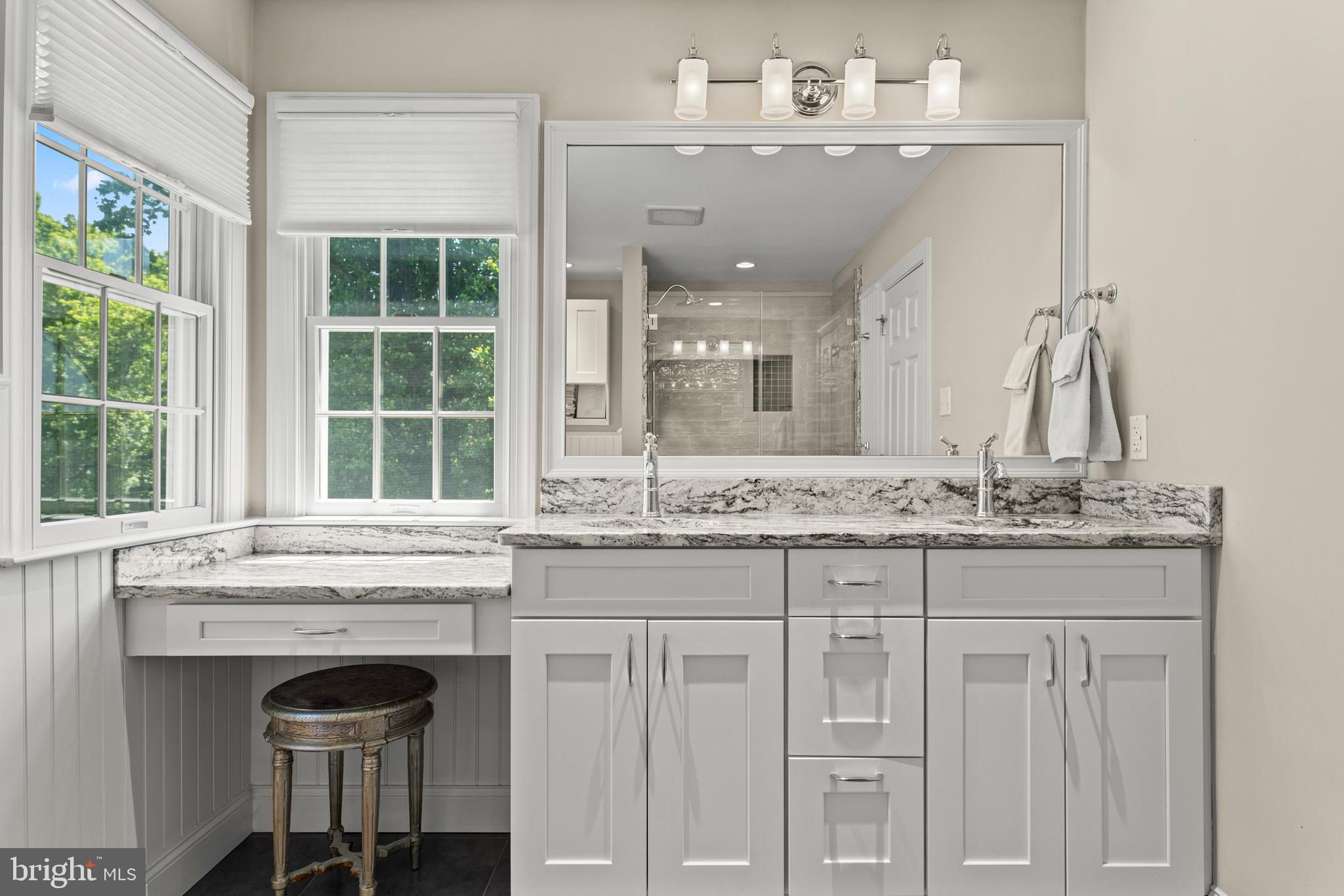 LAFAYETTE HILL - Residential