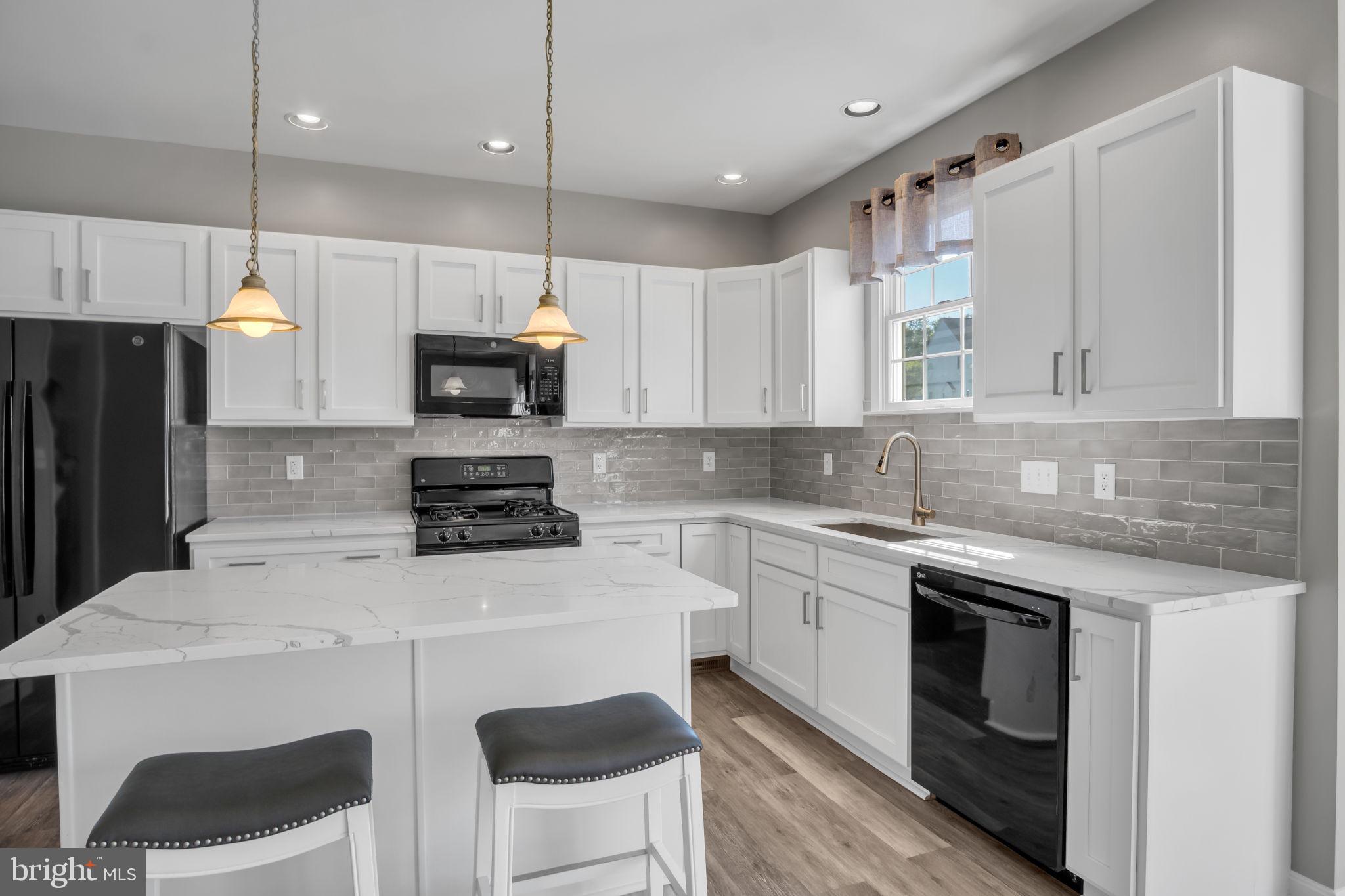 2191 CANTERBURY DRIVE