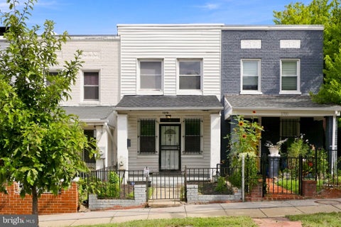 Photo of 1648 L Street NE, WASHINGTON, DC 20002 (MLS # DCDC2278740)