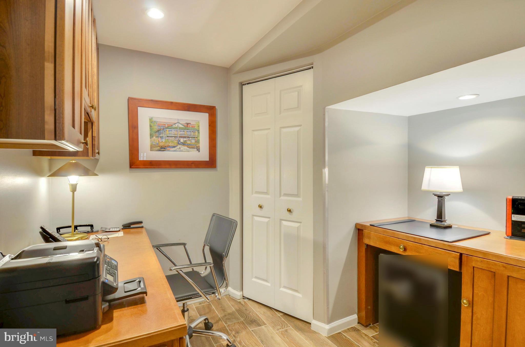 COLLINGWOOD SPRINGS - Residential