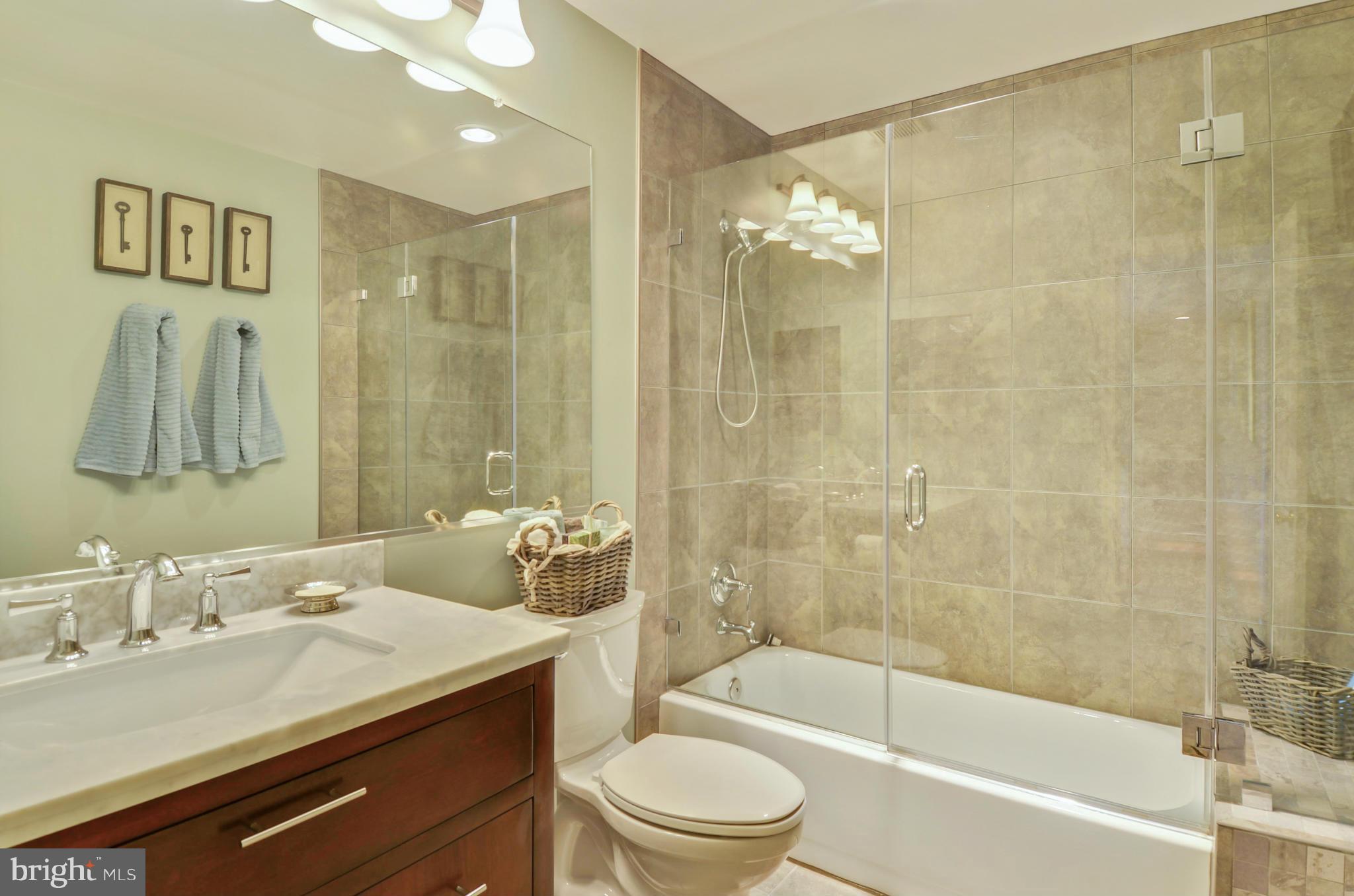 COLLINGWOOD SPRINGS - Residential