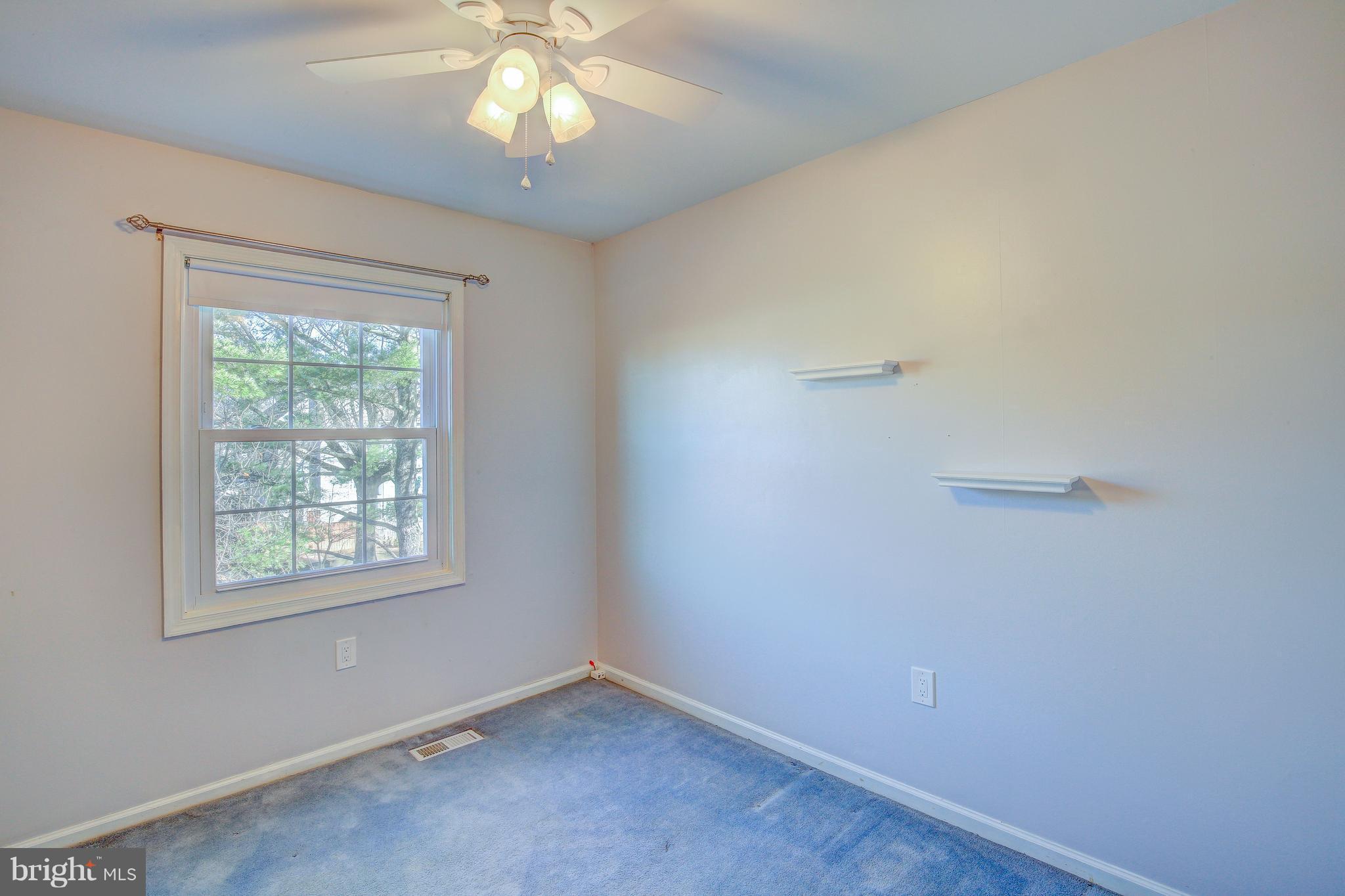 CROFTON MEWS CONDO - Residential Lease