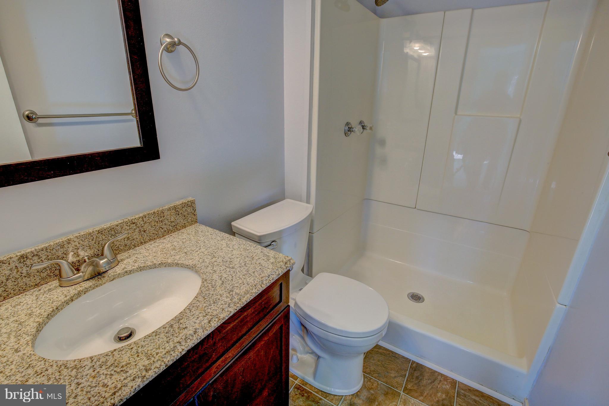 CROFTON MEWS CONDO - Residential Lease