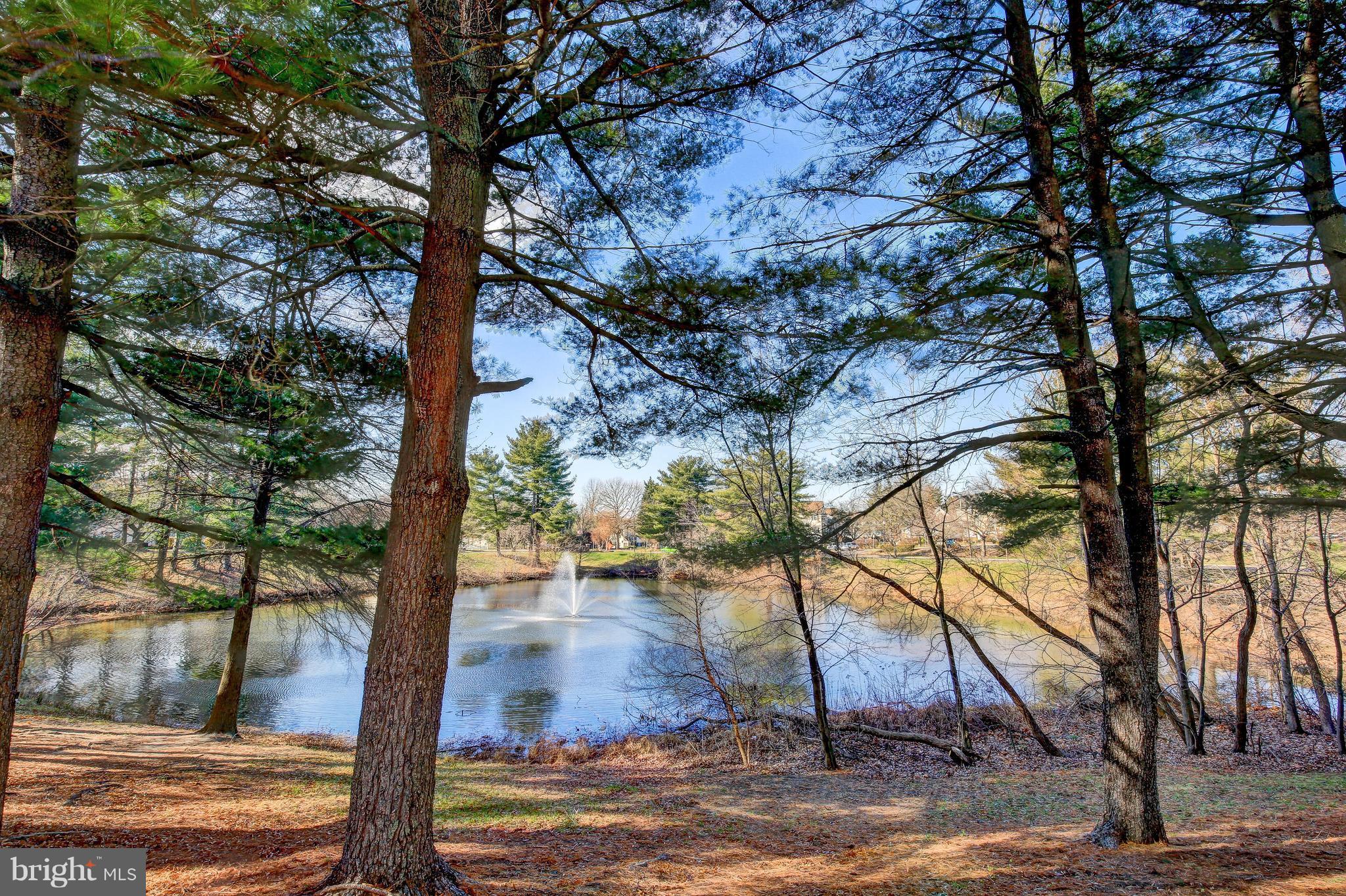 CROFTON MEWS CONDO - Residential Lease