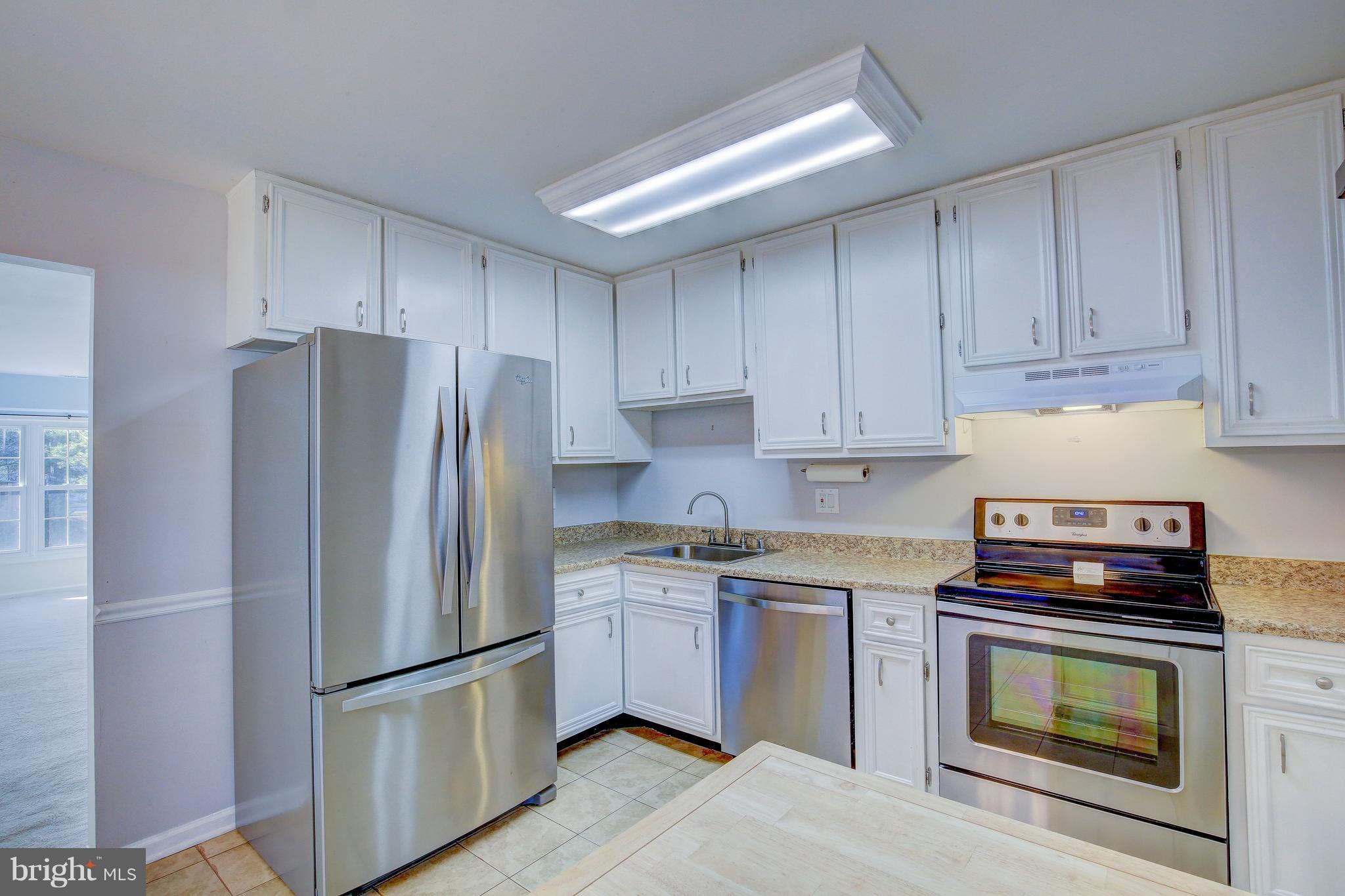 CROFTON MEWS CONDO - Residential Lease