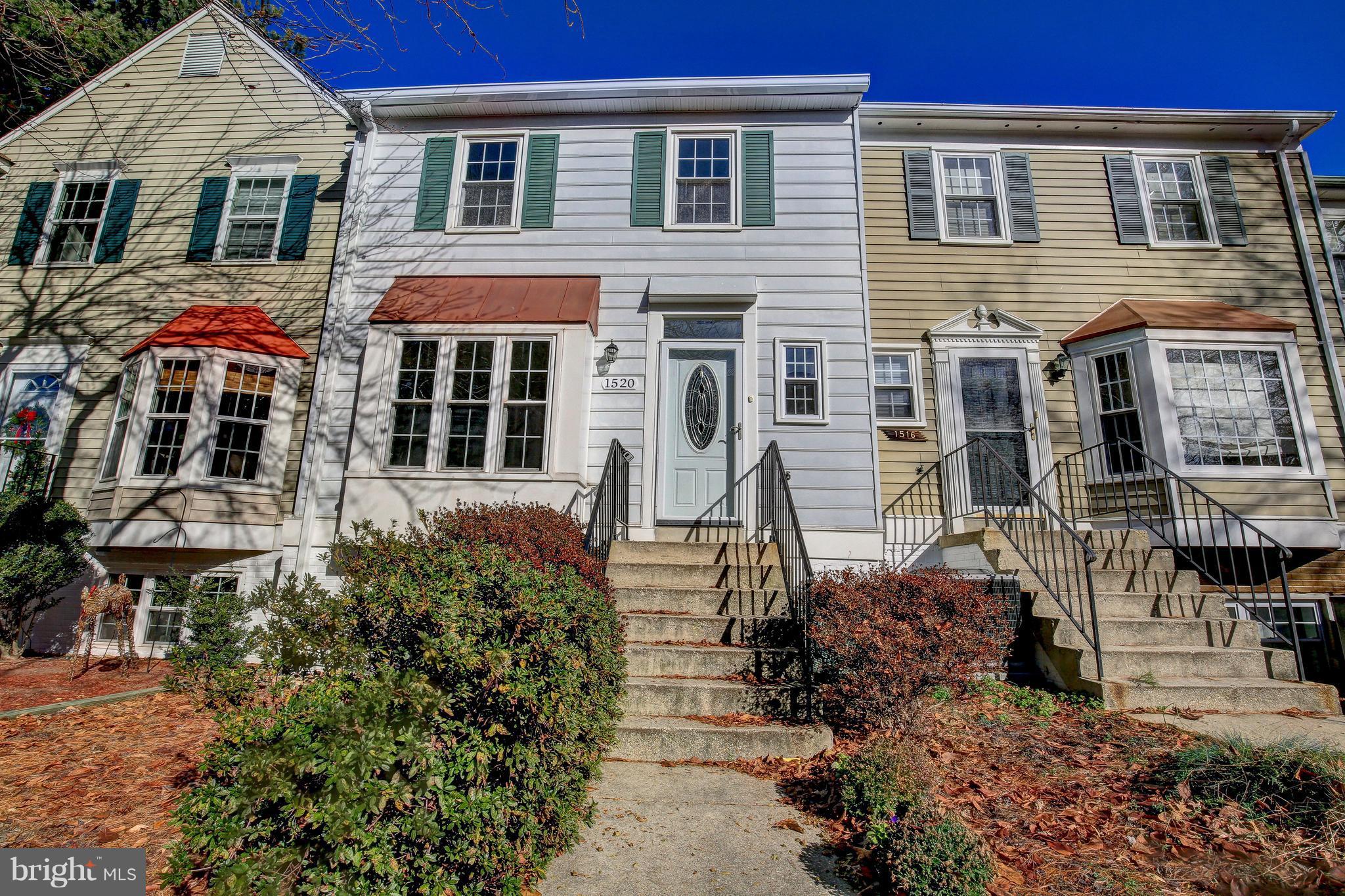 CROFTON MEWS CONDO - Residential Lease