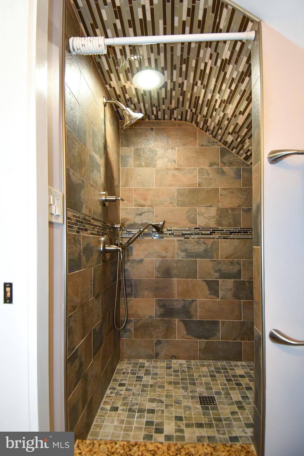 SPRINGDALE ESTATES - Residential Lease