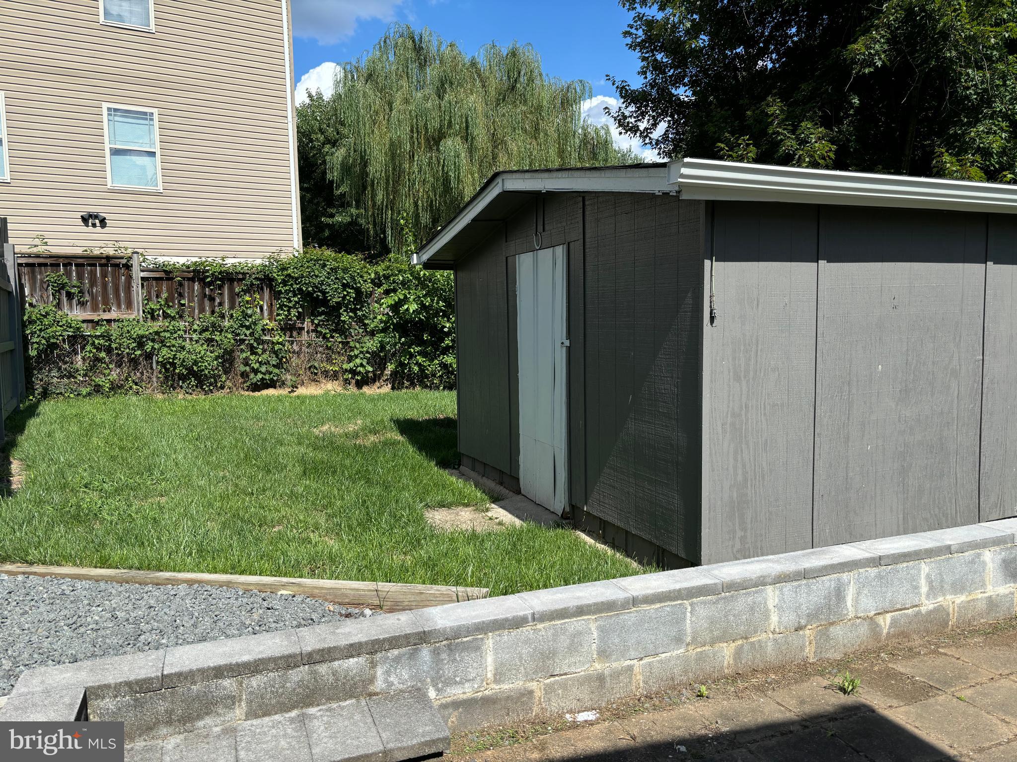 SPRINGDALE ESTATES - Residential Lease