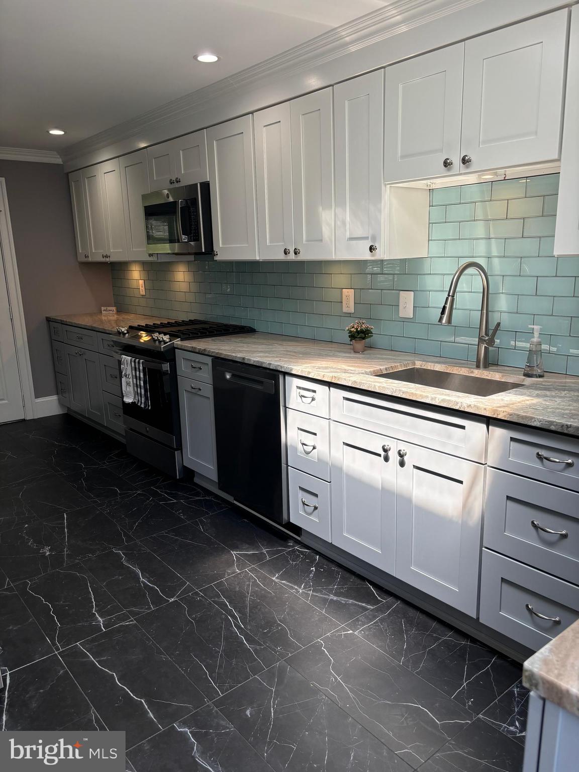 SPRINGDALE ESTATES - Residential Lease