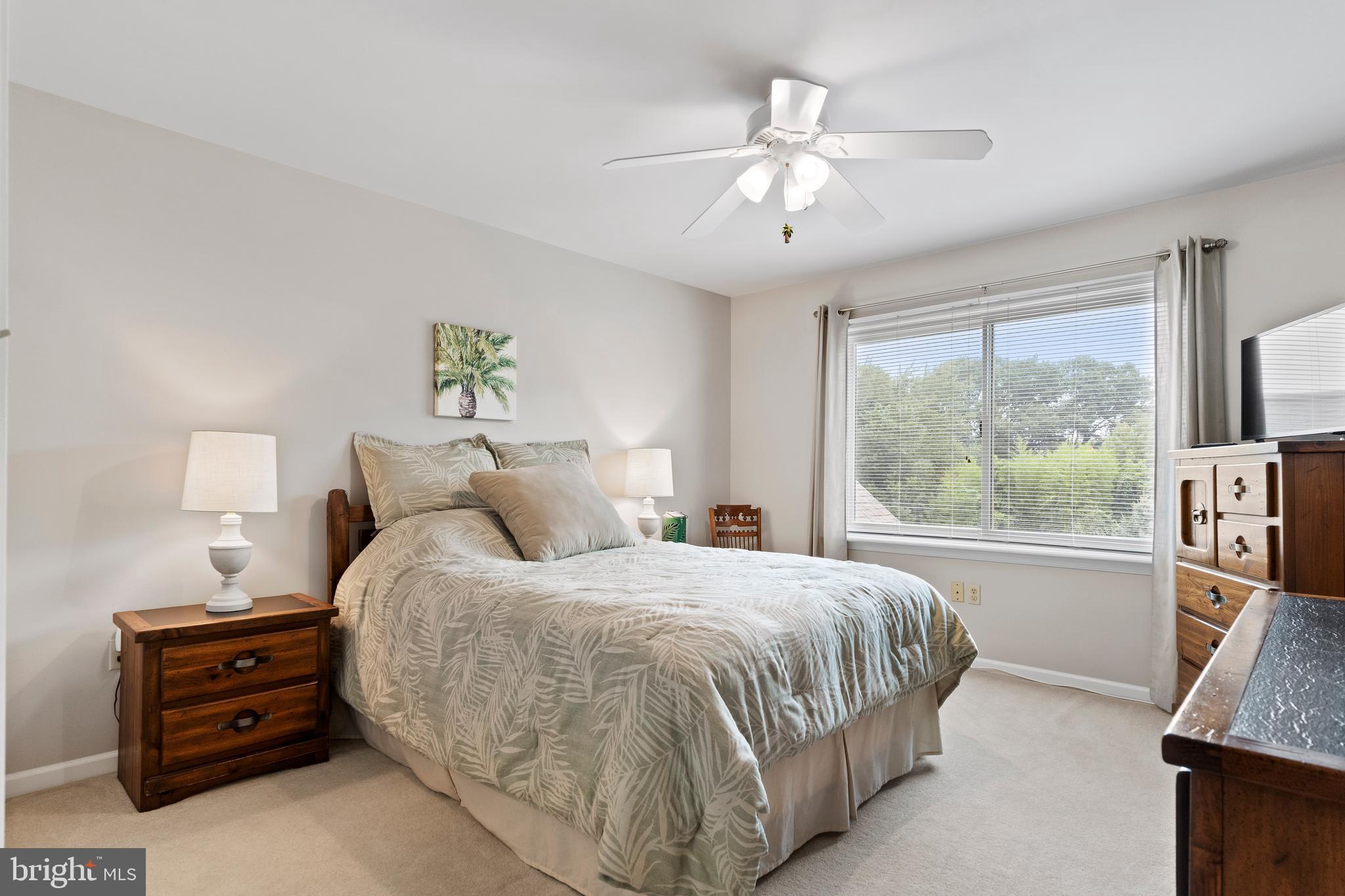 SIGNAL HILL - Residential