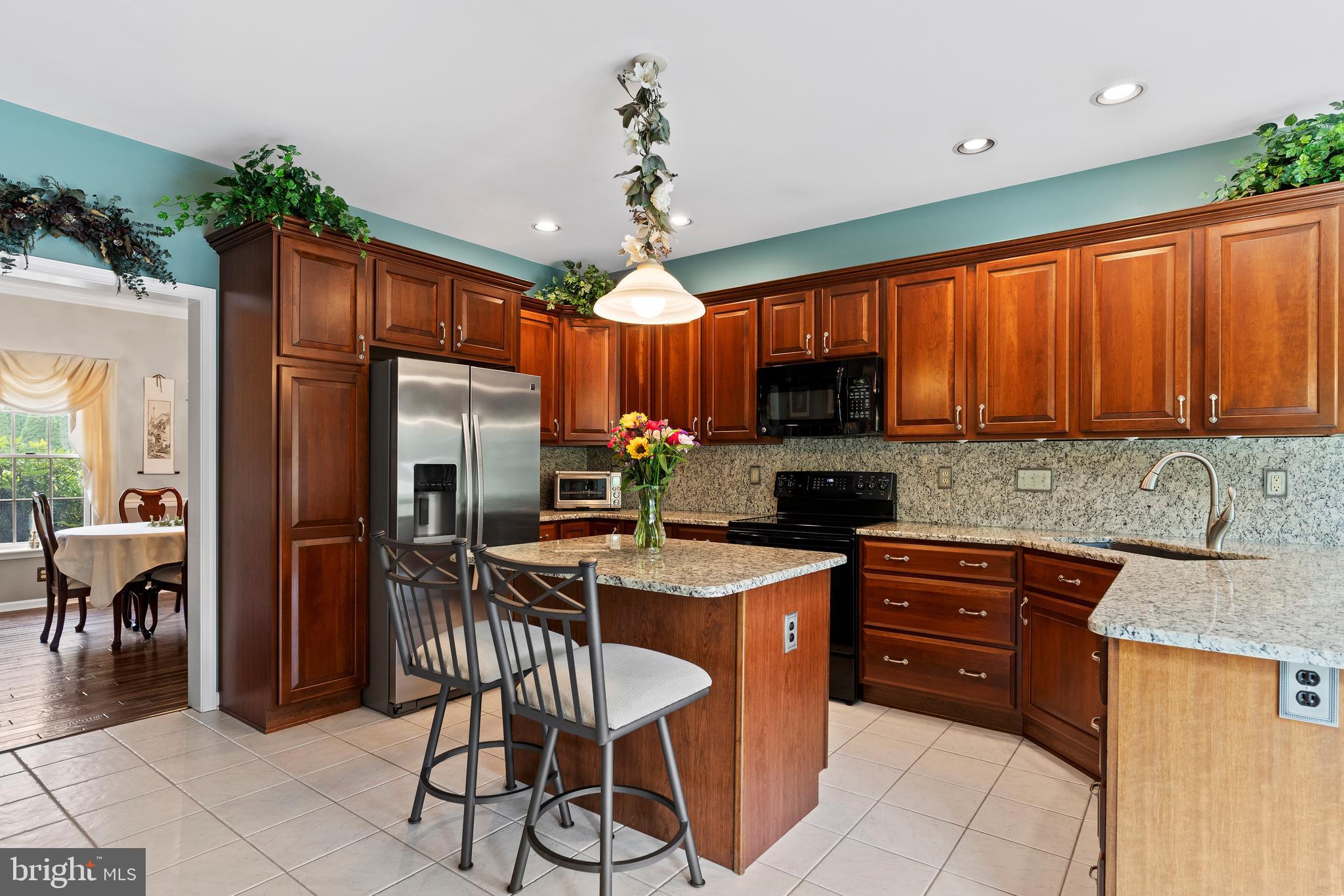 SIGNAL HILL - Residential