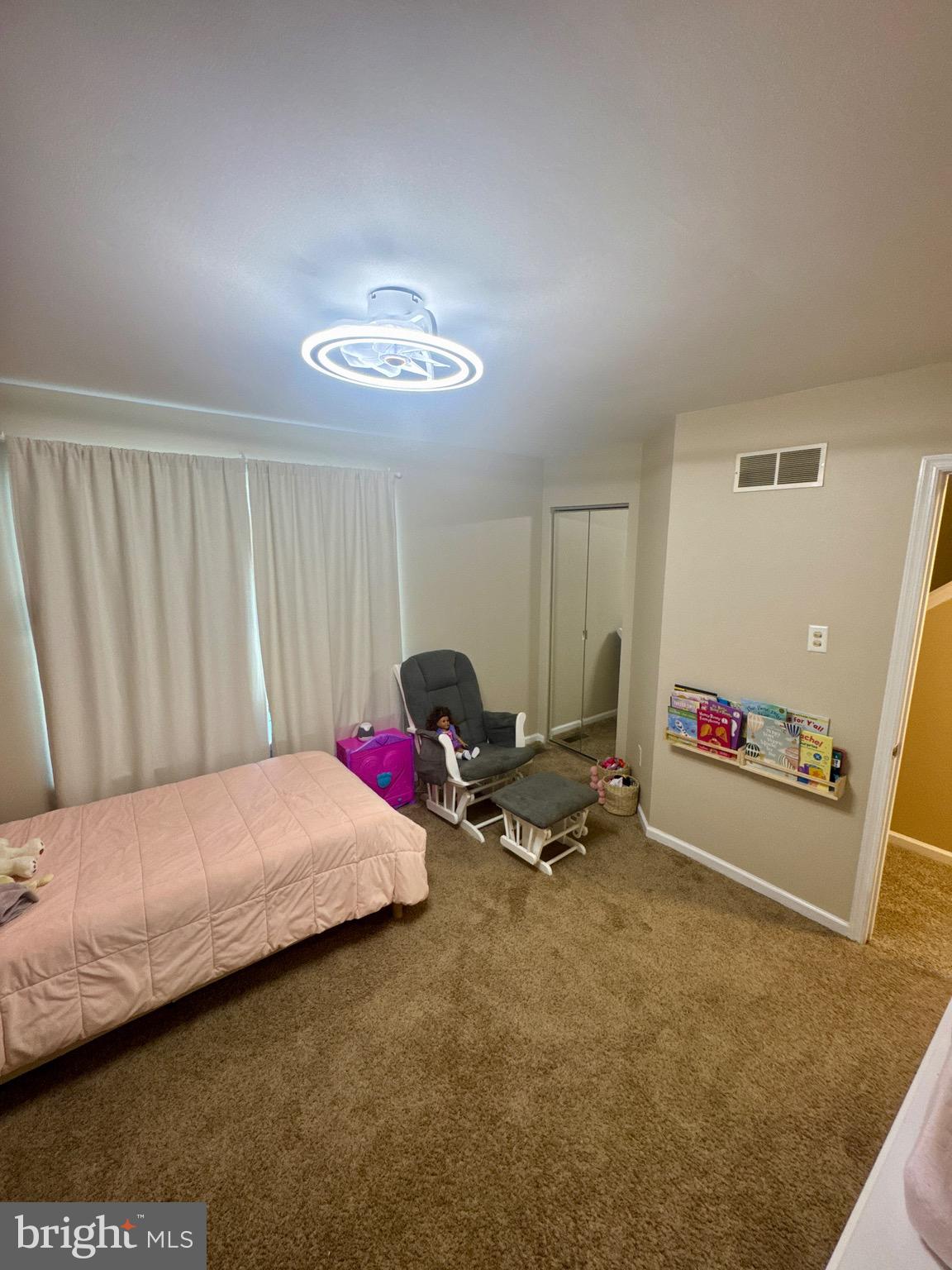 CANTERBURY WOODS - Residential