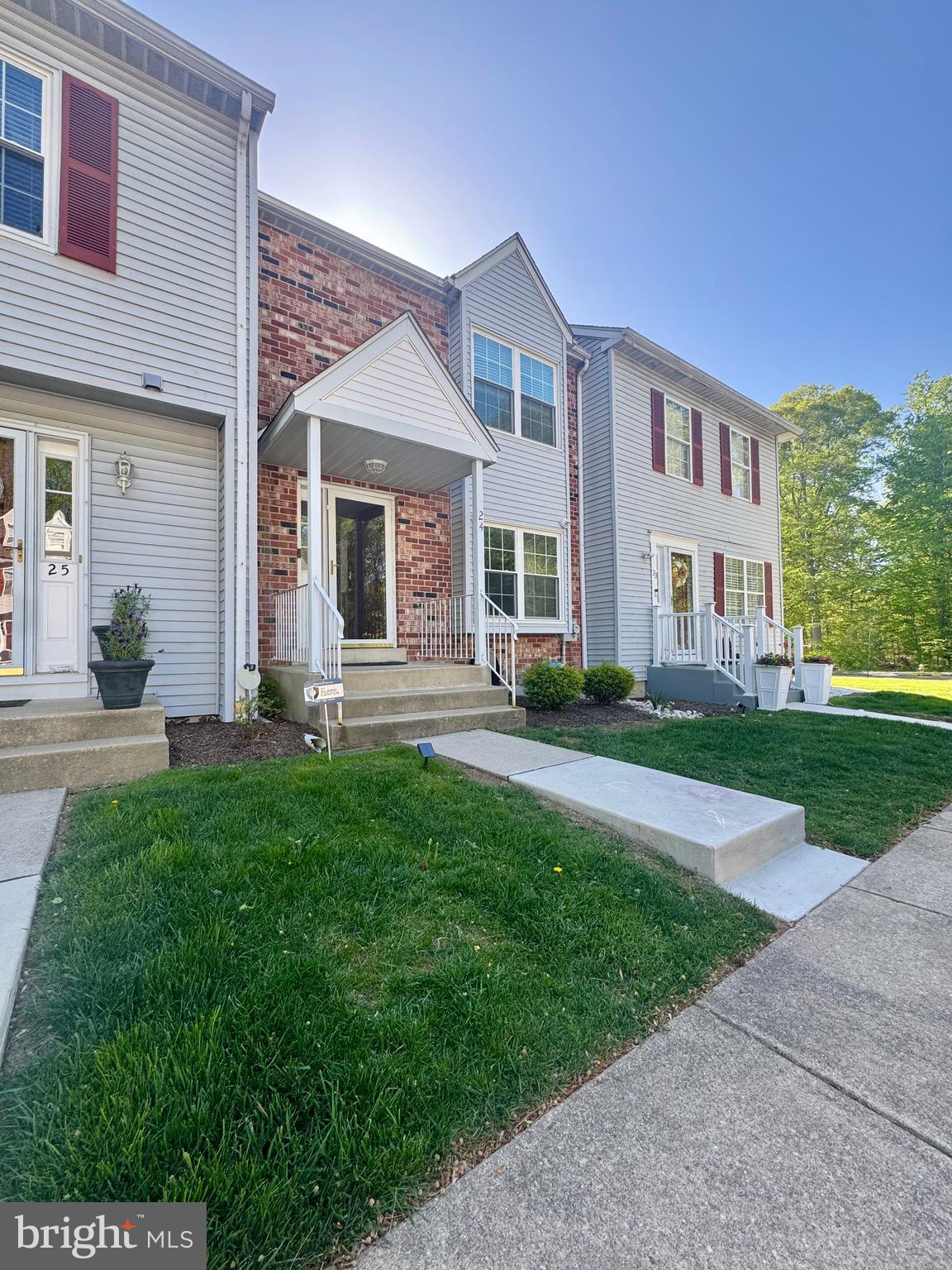 24 DANA COURT 24
