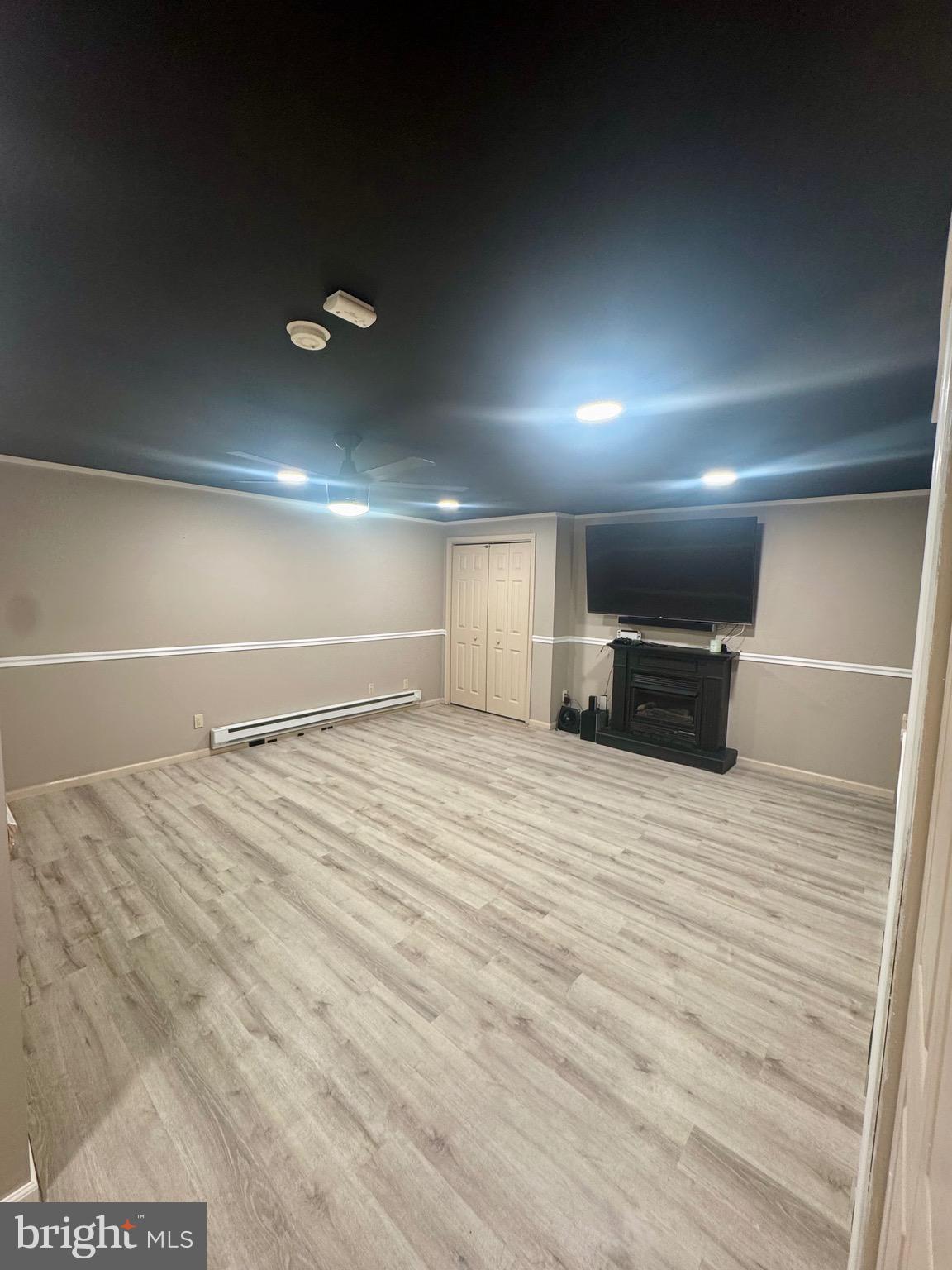 CANTERBURY WOODS - Residential