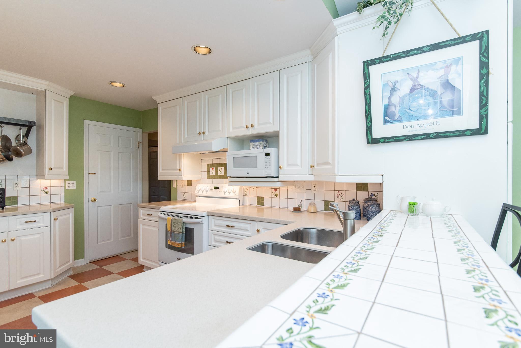 MARSHALEE ESTATES - Residential