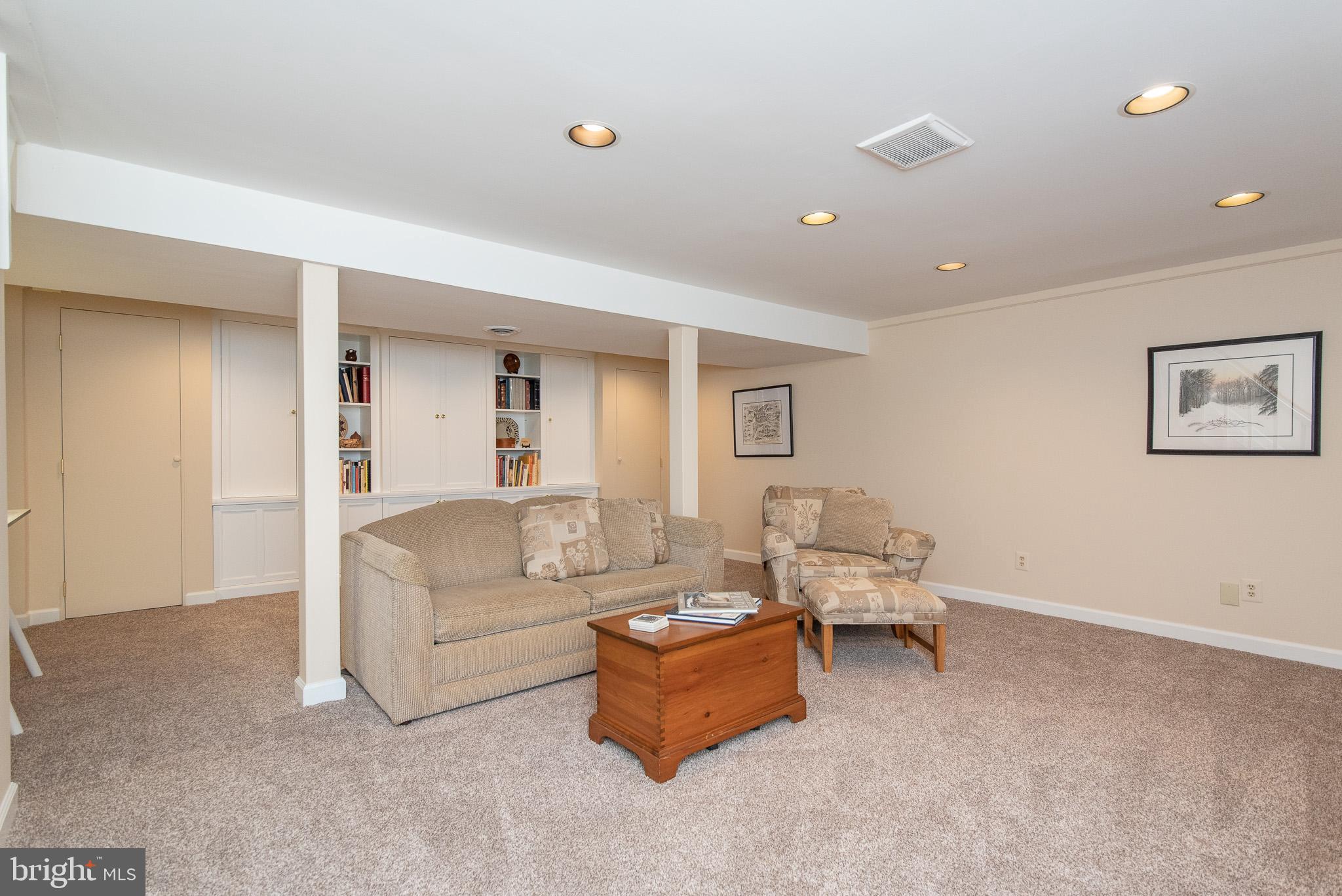 MARSHALEE ESTATES - Residential