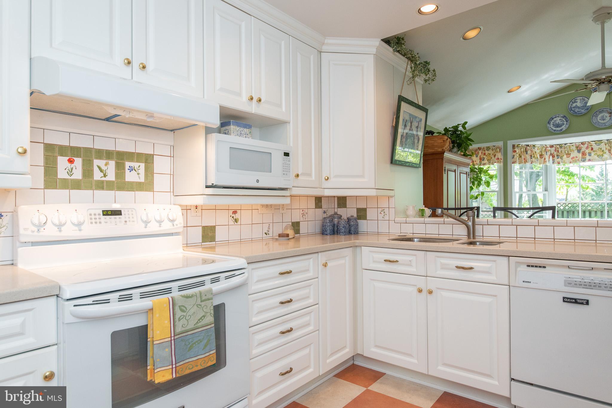 MARSHALEE ESTATES - Residential