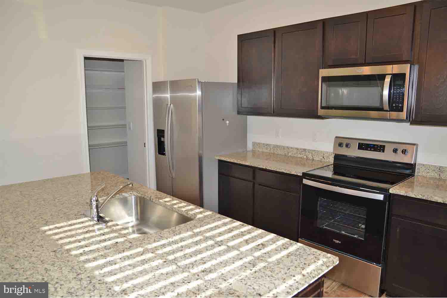 MAGNOLIA SPRINGS - Residential Lease