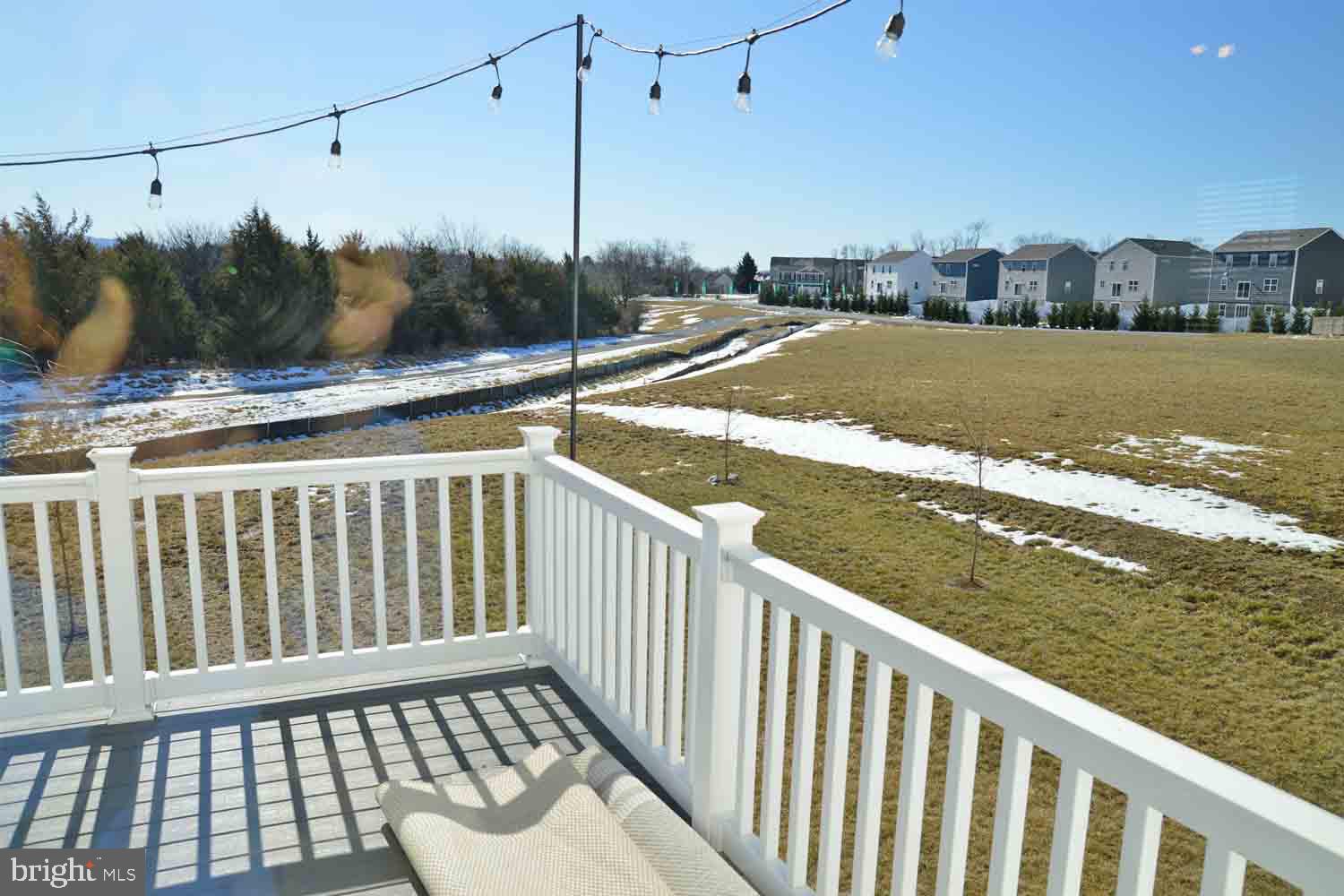 MAGNOLIA SPRINGS - Residential Lease