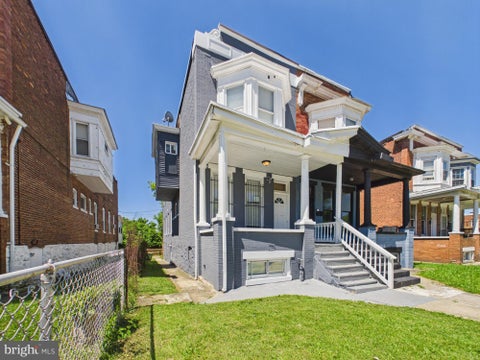 Townhouse For Sale - 3812 Park Heights Ave<br/> BALTIMORE, MD 21215