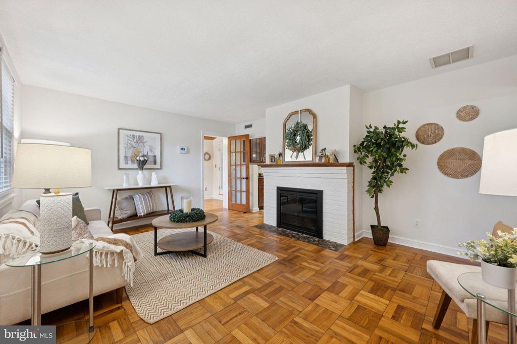 Photo of 3003 Dawson Avenue, SILVER SPRING, MD 20902 (MLS # MDMC2197910)