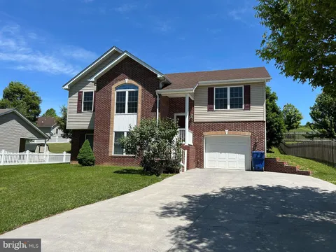 1118 Ashby Street, Front Royal, VA 22630 - MLS#: VAWR2011210